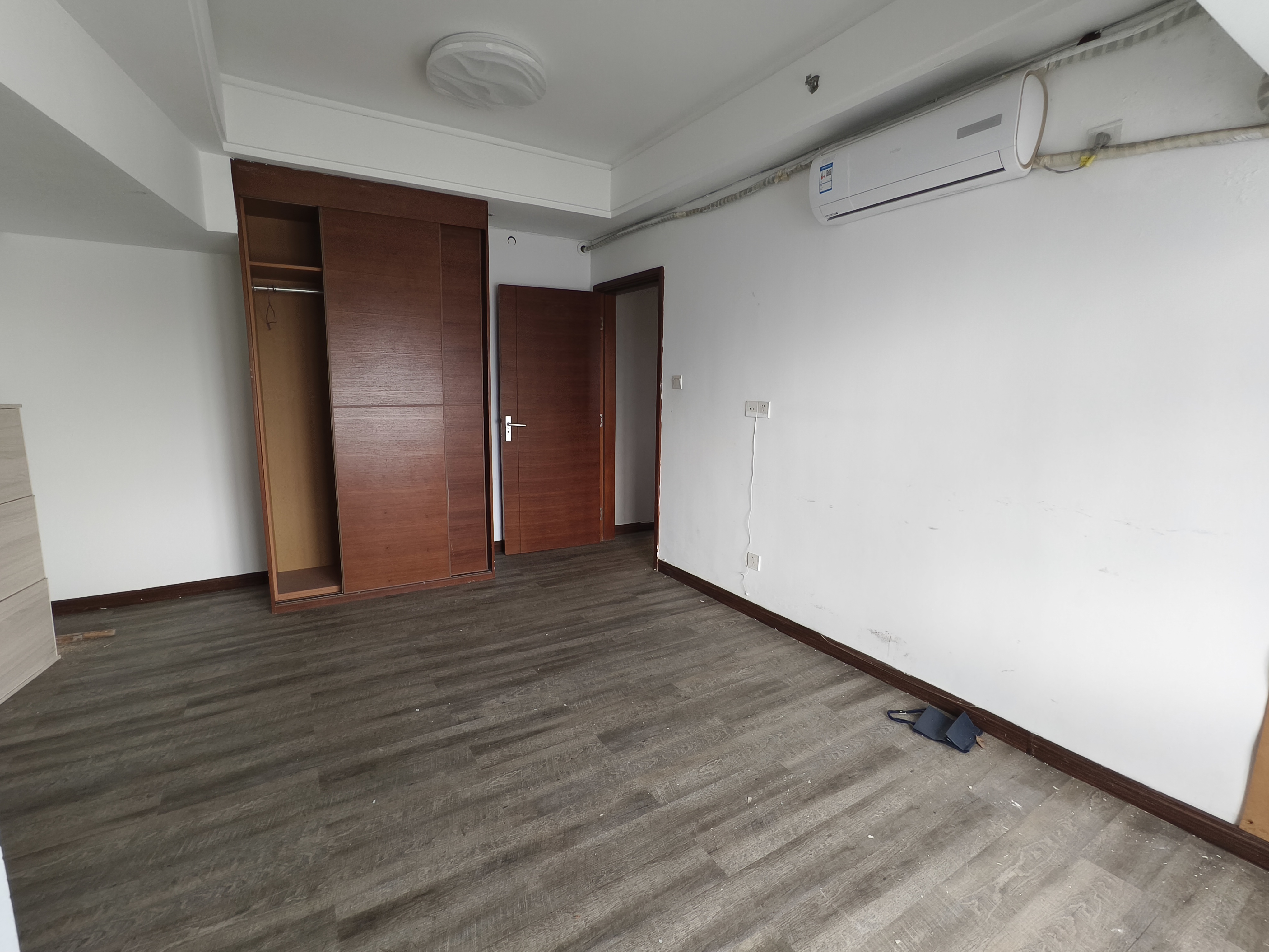 望海国际广场 1室0厅0卫 4000.0元/月 望海国际广场 1室0厅0卫 4000.0元/月室内图