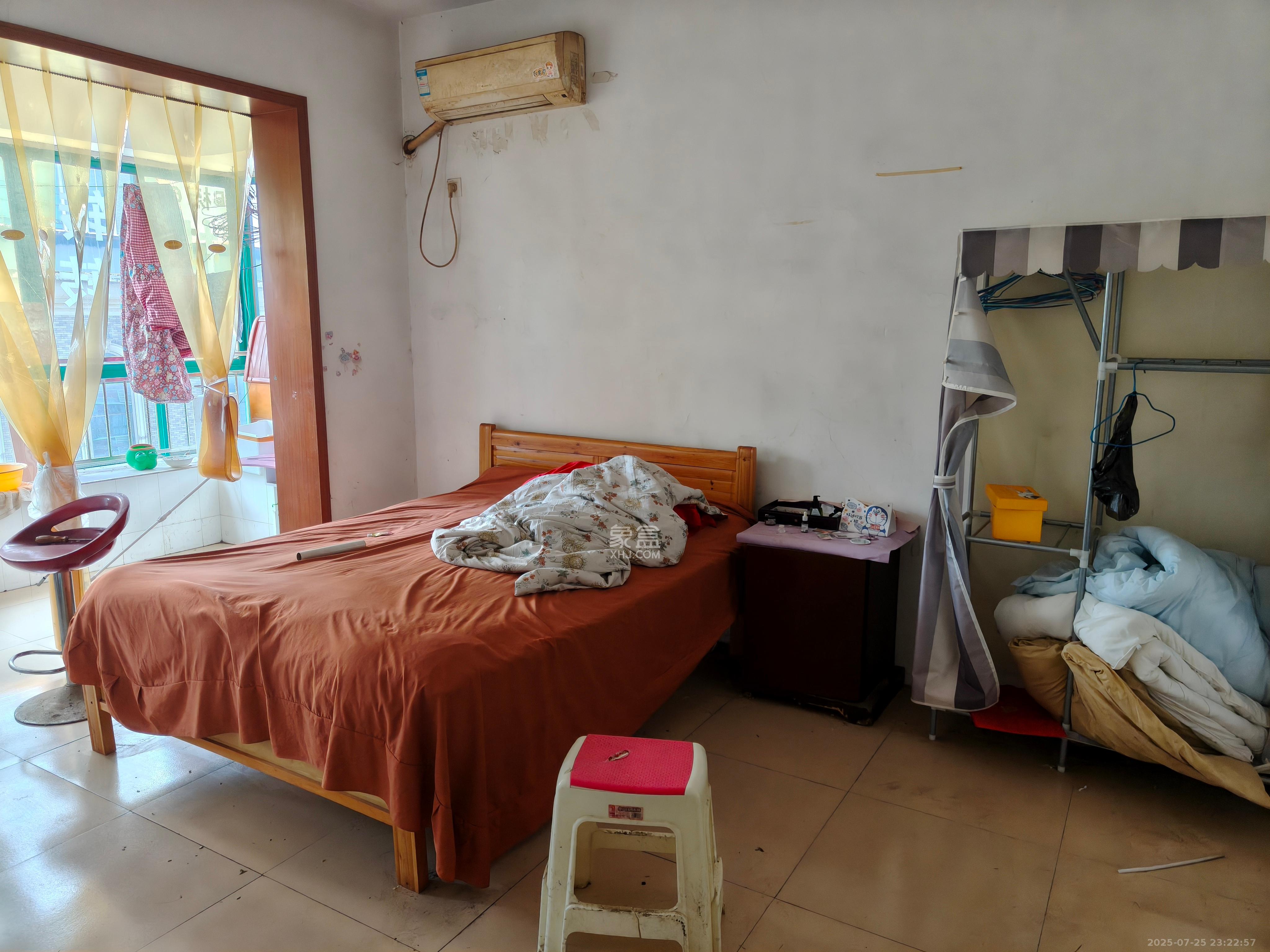 明城公寓 3室2厅1卫 2100.0元/月 明城公寓 3室2厅1卫 2100.0元/月室内图