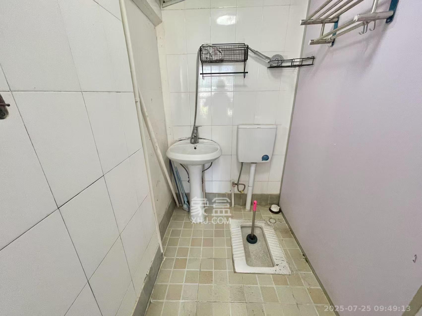 惠泽园 4室2厅2卫 3000.0元/月 惠泽园 4室2厅2卫 3000.0元/月室内图