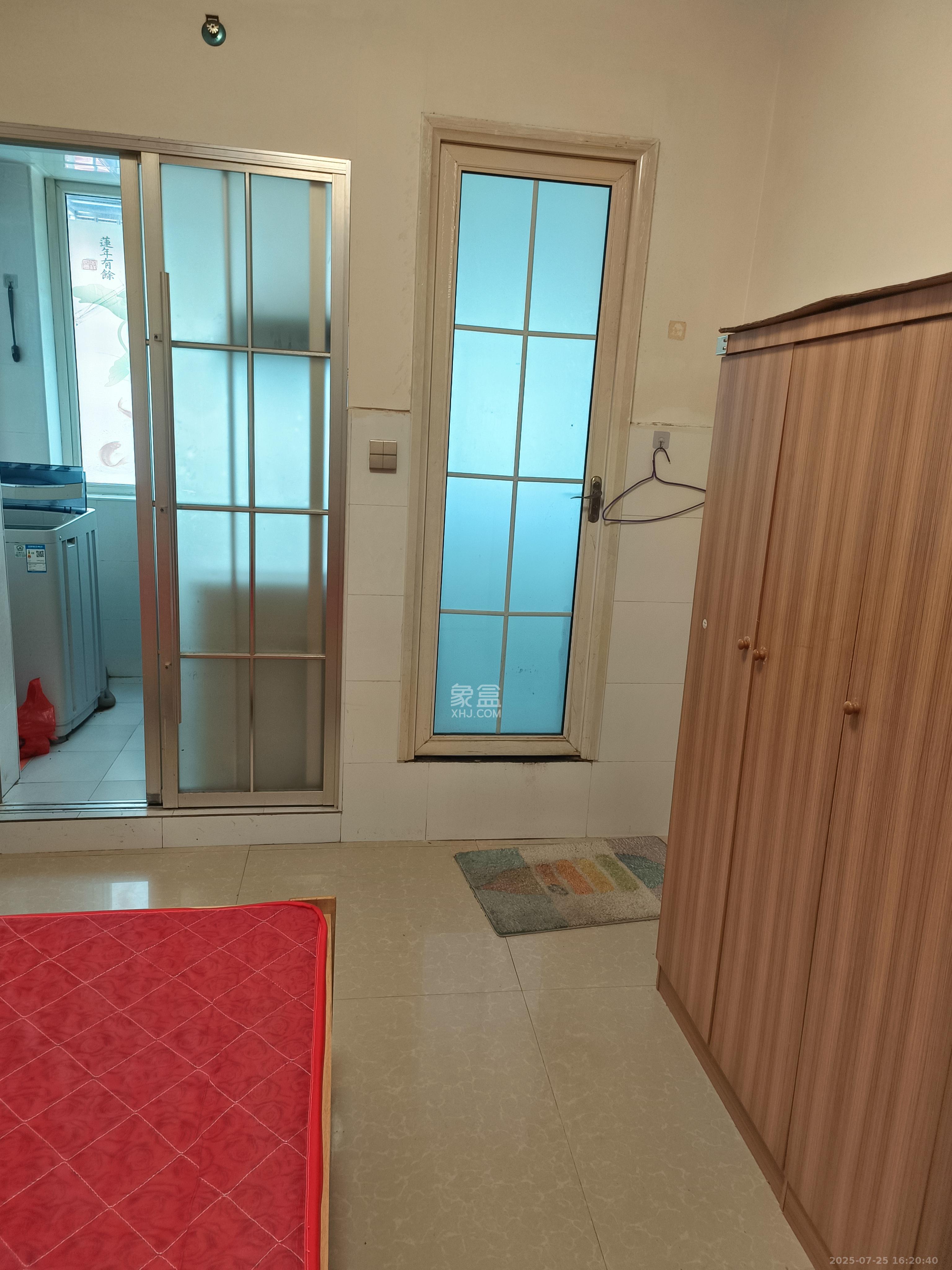 月湖安置小区(马栏山小区) 1室1厅1卫 1200.0元/月 月湖安置小区(马栏山小区) 1室1厅1卫 1200.0元/月室内图