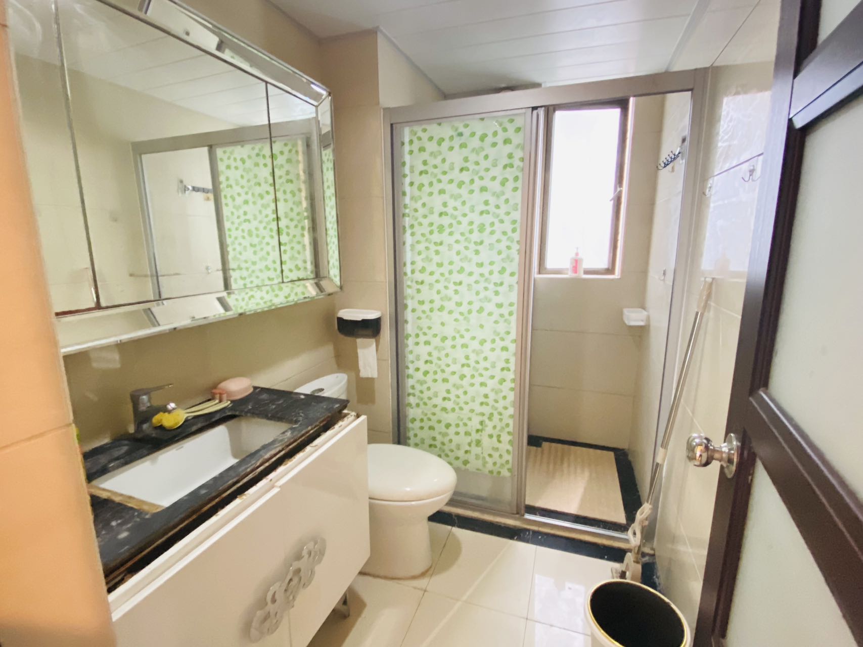 碧桂园 3室2厅2卫 1700.0元/月 碧桂园 3室2厅2卫 1700.0元/月室内图