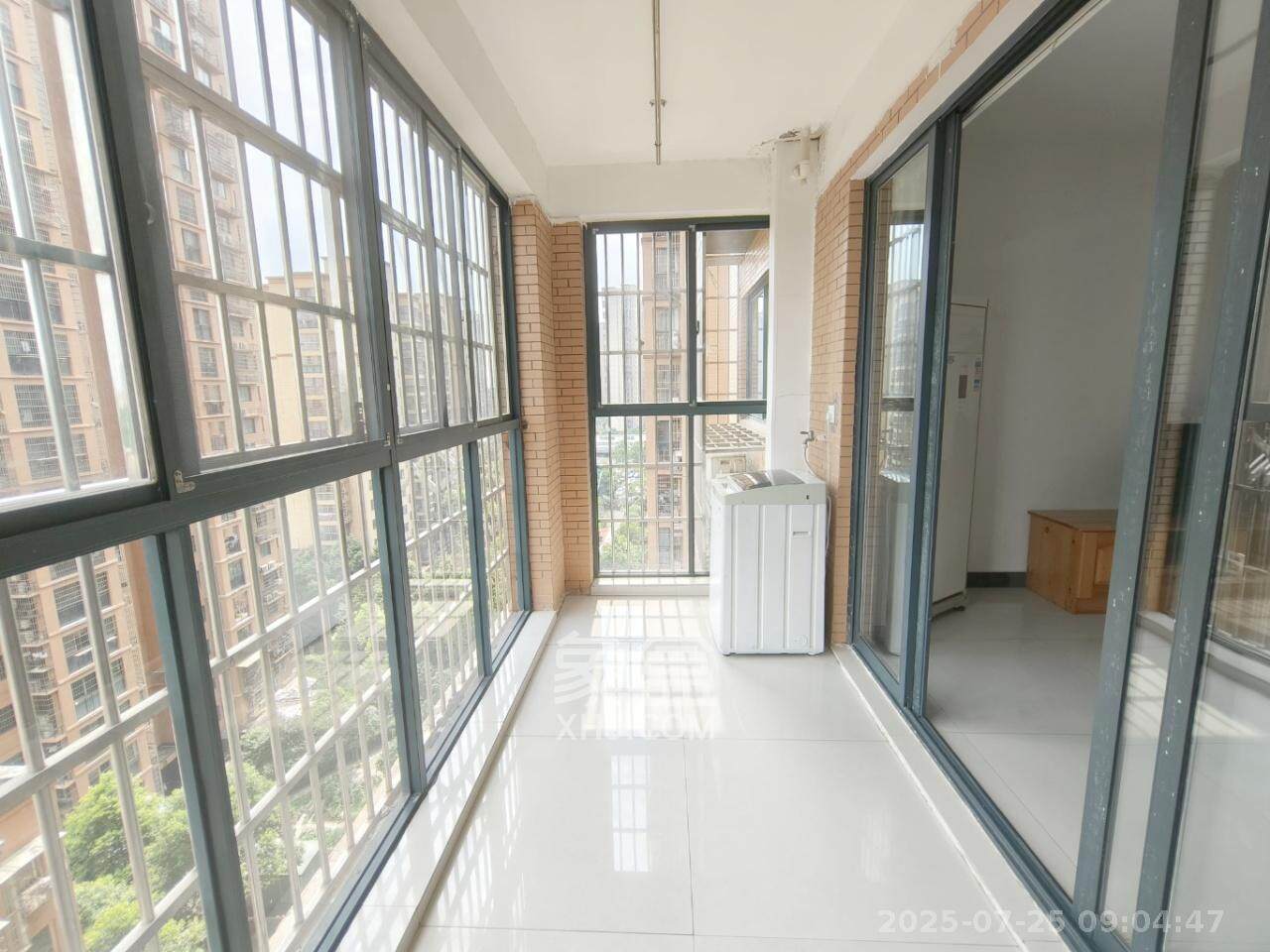 诚兴园  3室2厅1卫   2200.00元/月室内图