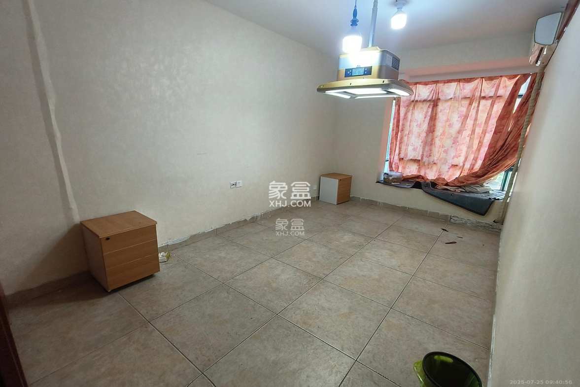 中江国际花城 3室2厅2卫 2800.0元/月 中江国际花城 3室2厅2卫 2800.0元/月室内图