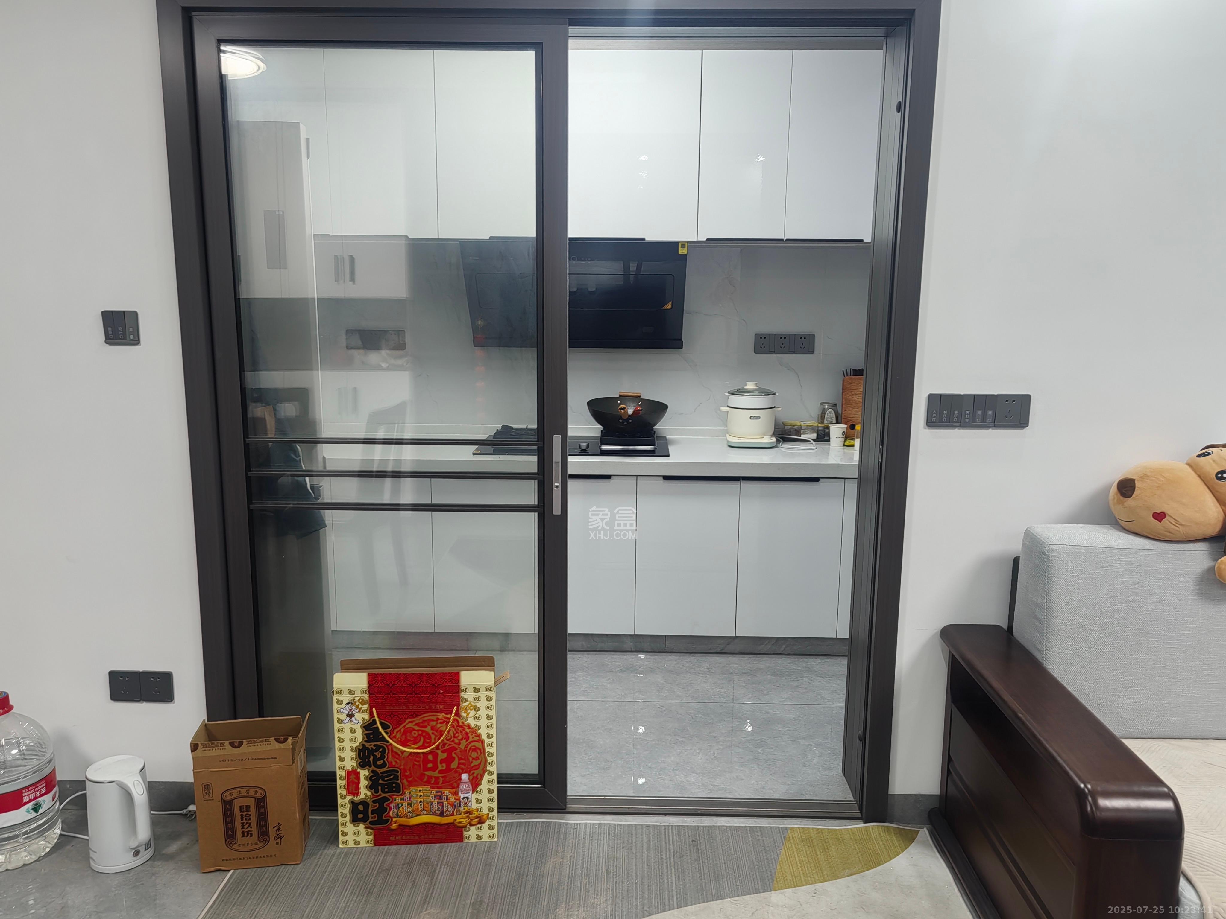 江山帝景雅典  3室2厅2卫    3200.0元/月 江山帝景雅典  3室2厅2卫    3200.0元/月室内图