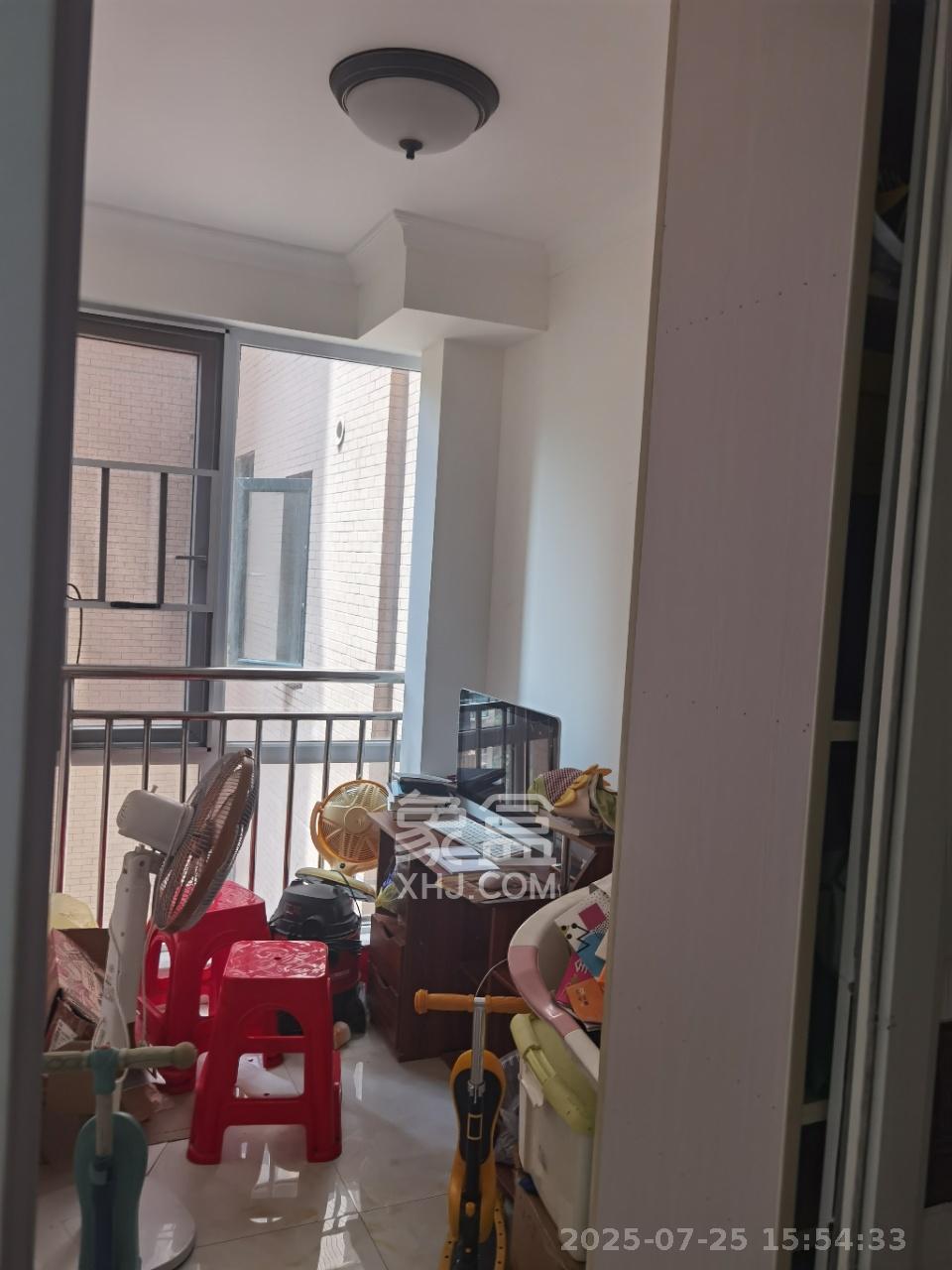 丽发新城  3室2厅2卫   2300.00元/月室内图