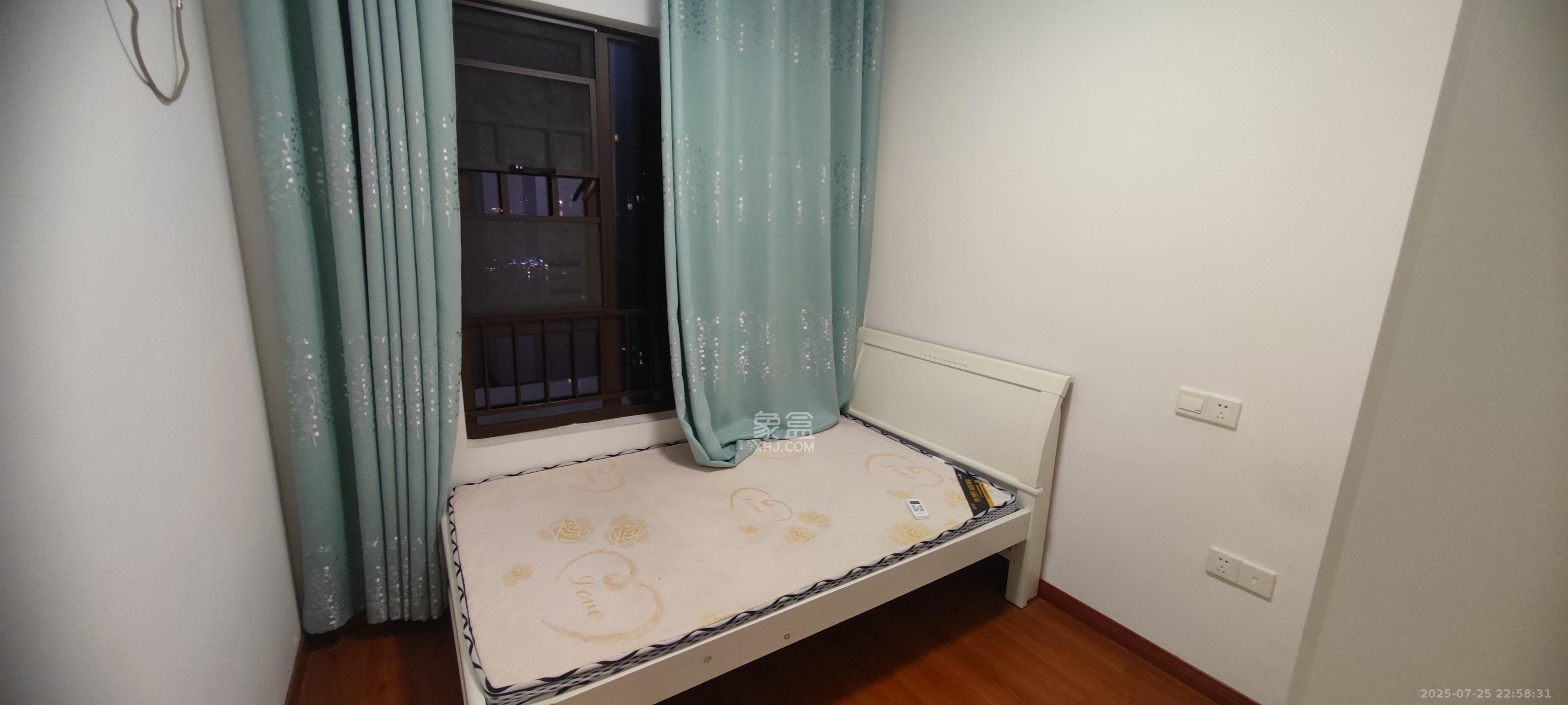 卓越浅水湾  4室2厅2卫    3000.0元/月 卓越浅水湾  4室2厅2卫    3000.0元/月室内图