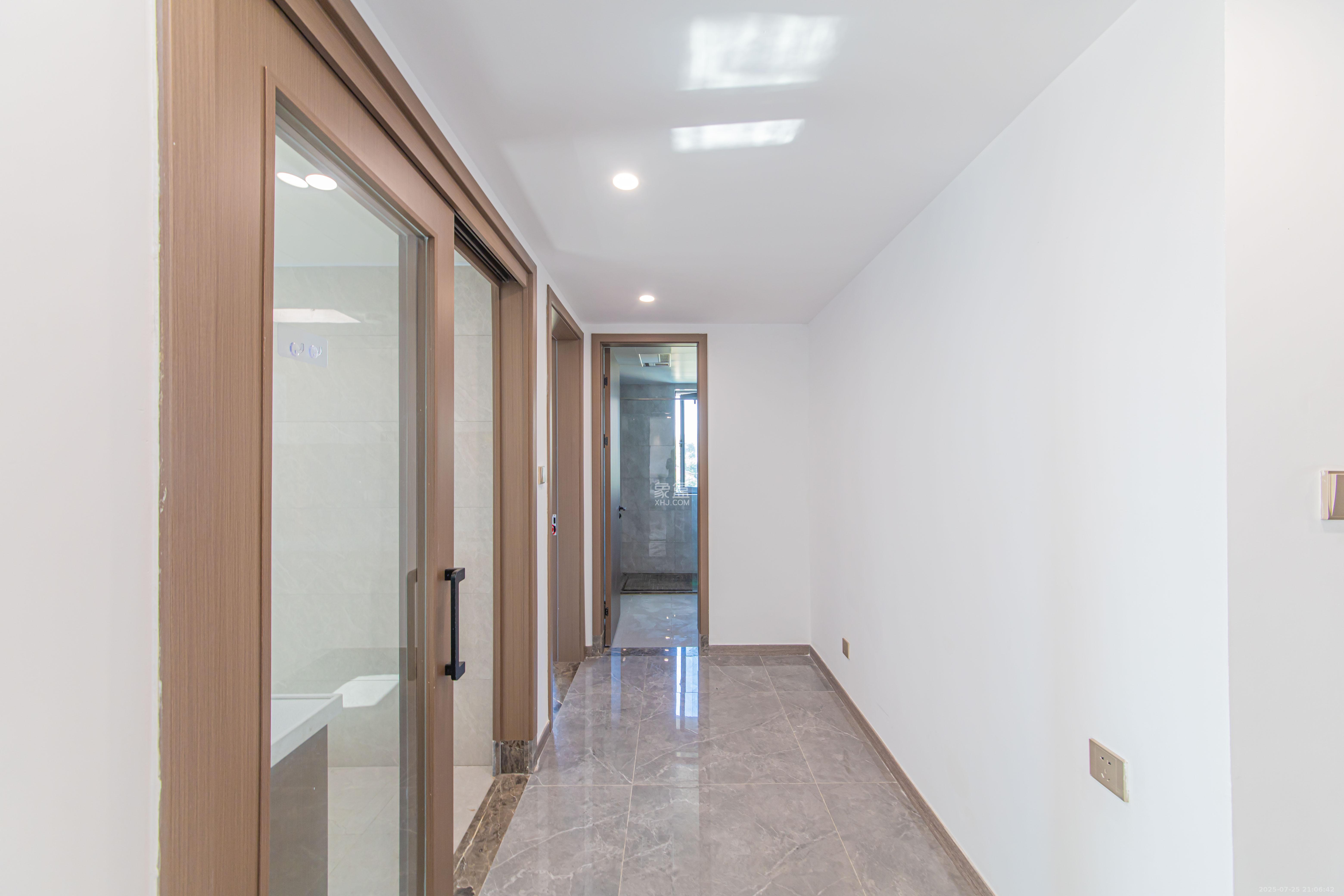 江悦和鸣 3室2厅2卫 209.80万 江悦和鸣 3室2厅2卫 209.80万其他