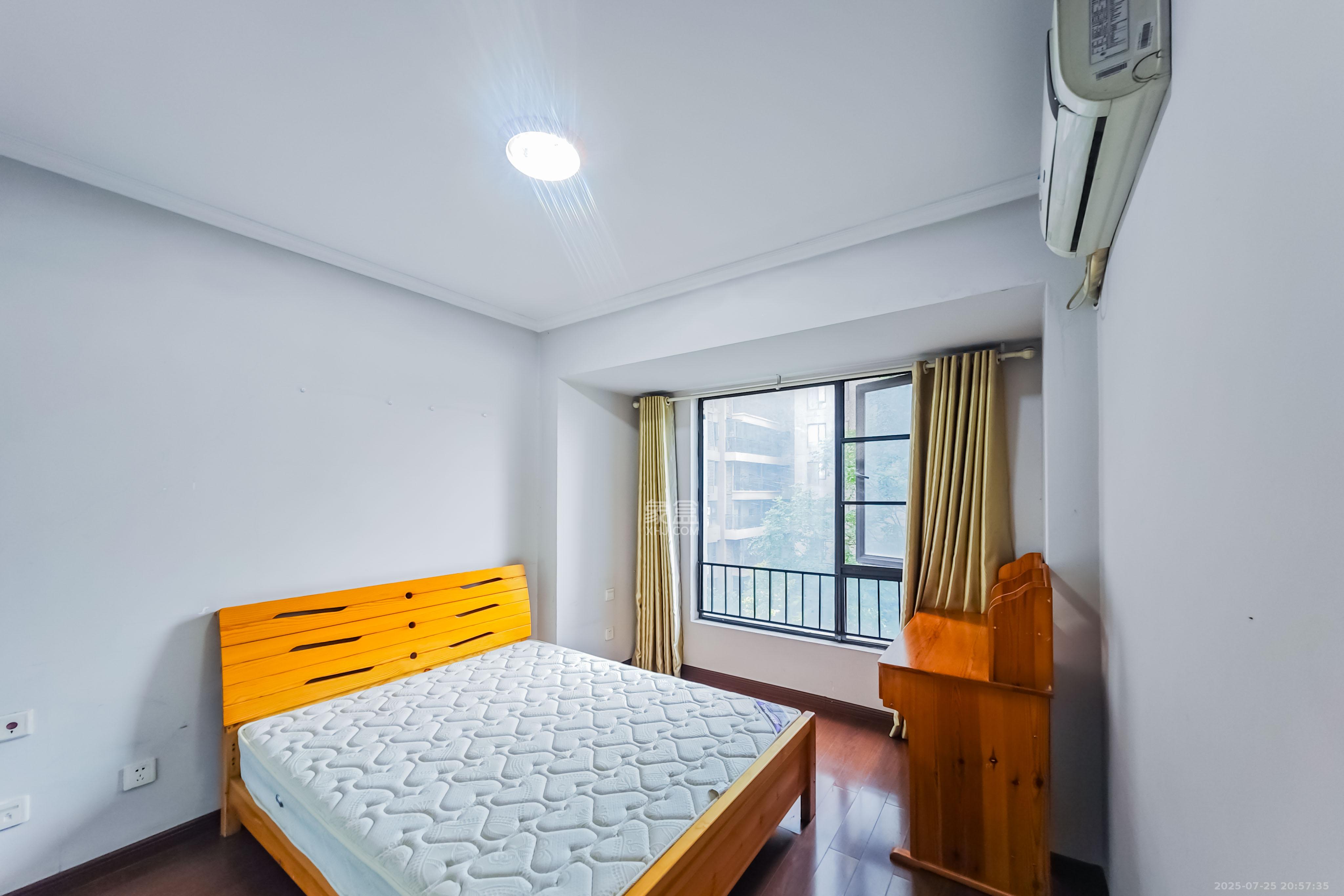 万科金域华府二期  3室2厅1卫    89.8万 万科金域华府二期  3室2厅1卫    89.8万卧室