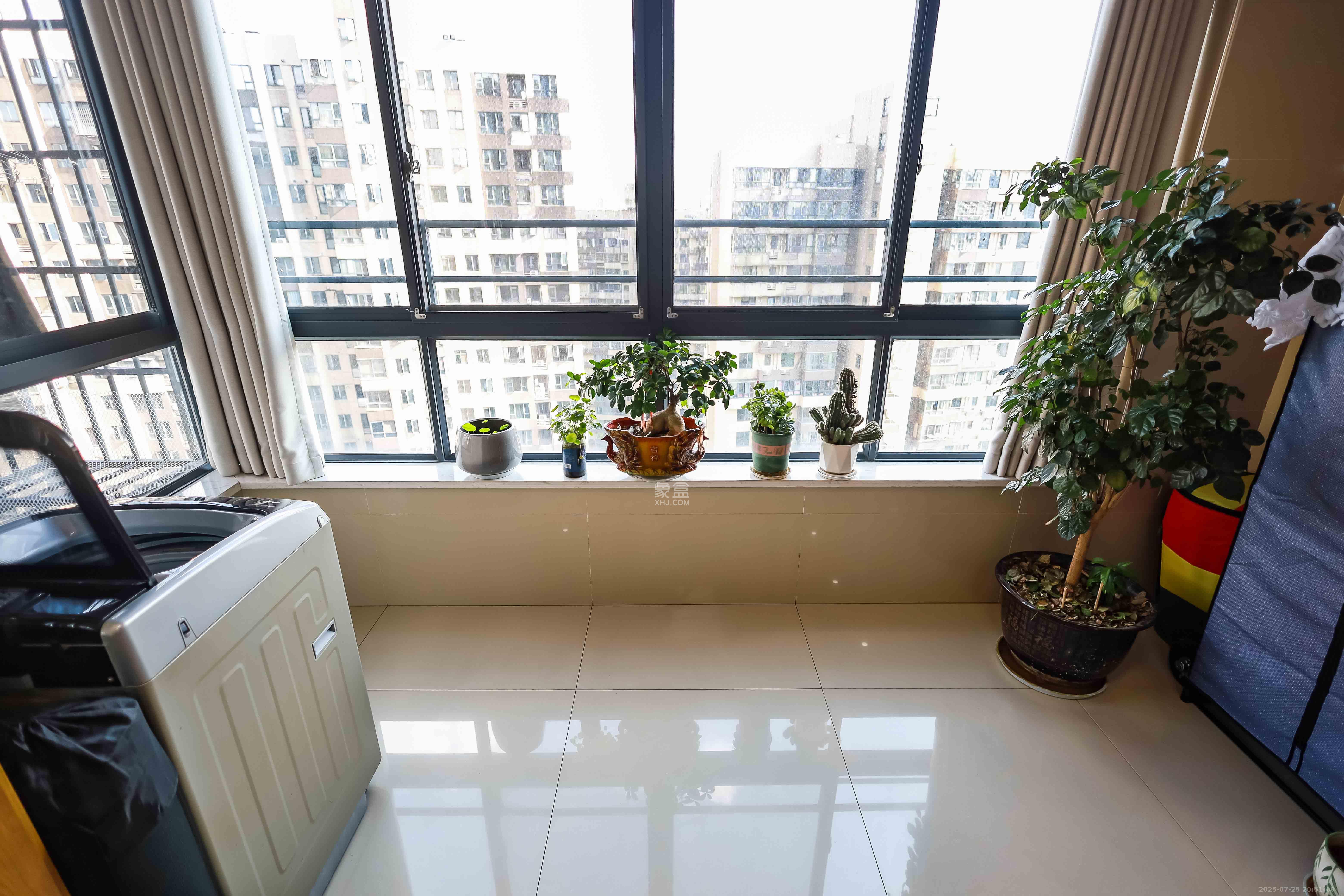 长房时代城 3室2厅1卫 95.0万 长房时代城 3室2厅1卫 95.0万阳台