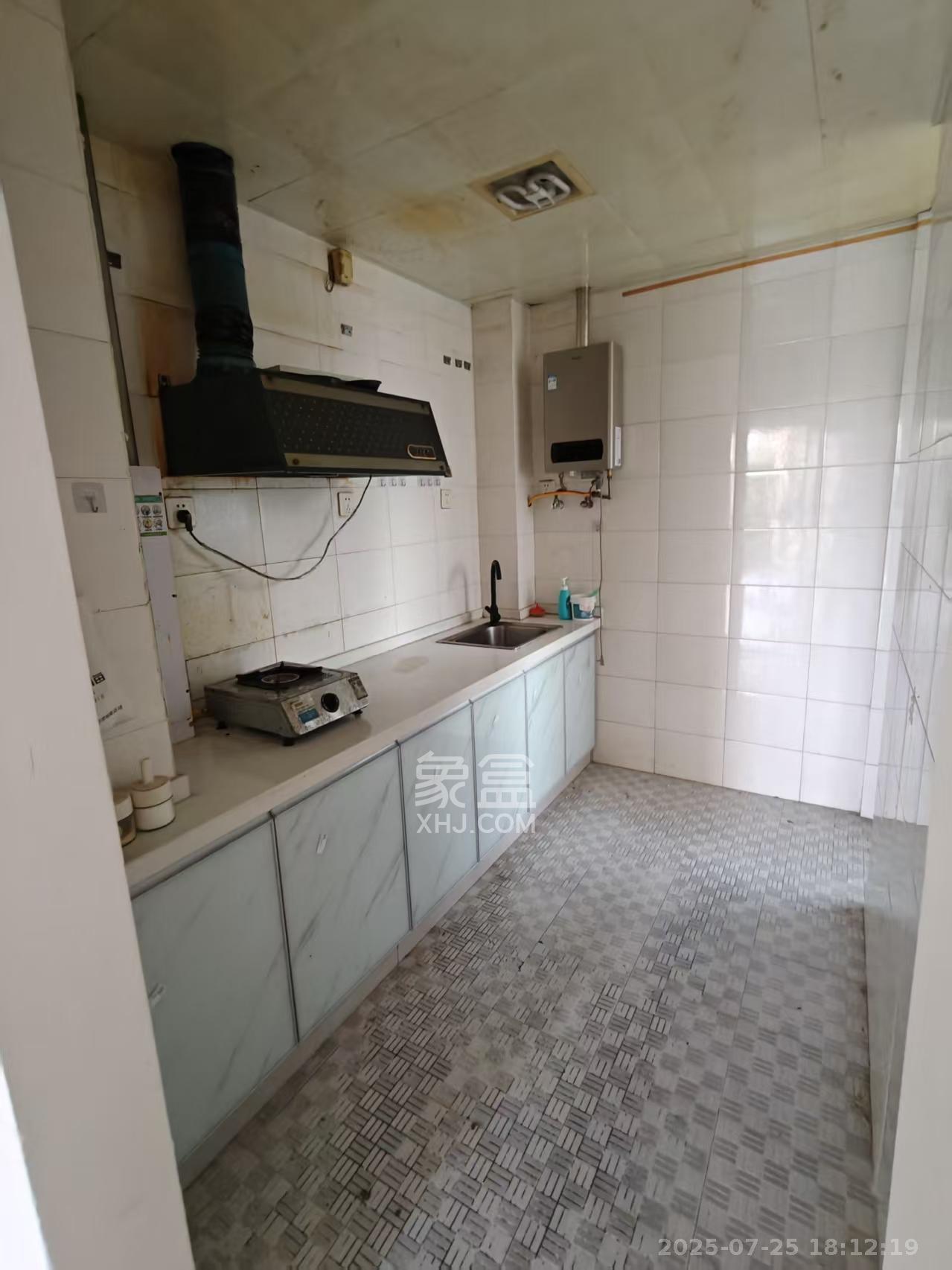 岳泰理想城  2室2厅1卫    2000.0元/月室内图