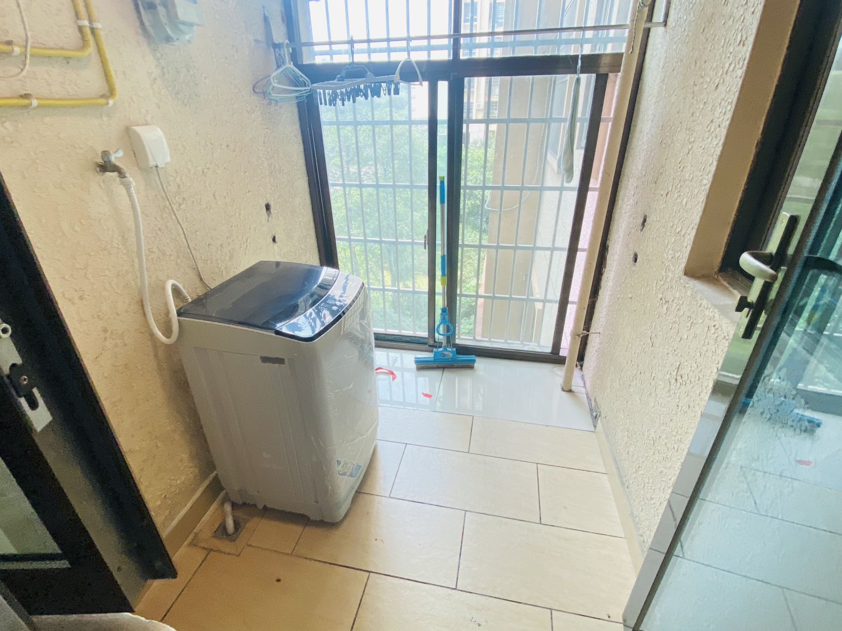 碧桂园 3室2厅2卫 1700.0元/月 碧桂园 3室2厅2卫 1700.0元/月室内图