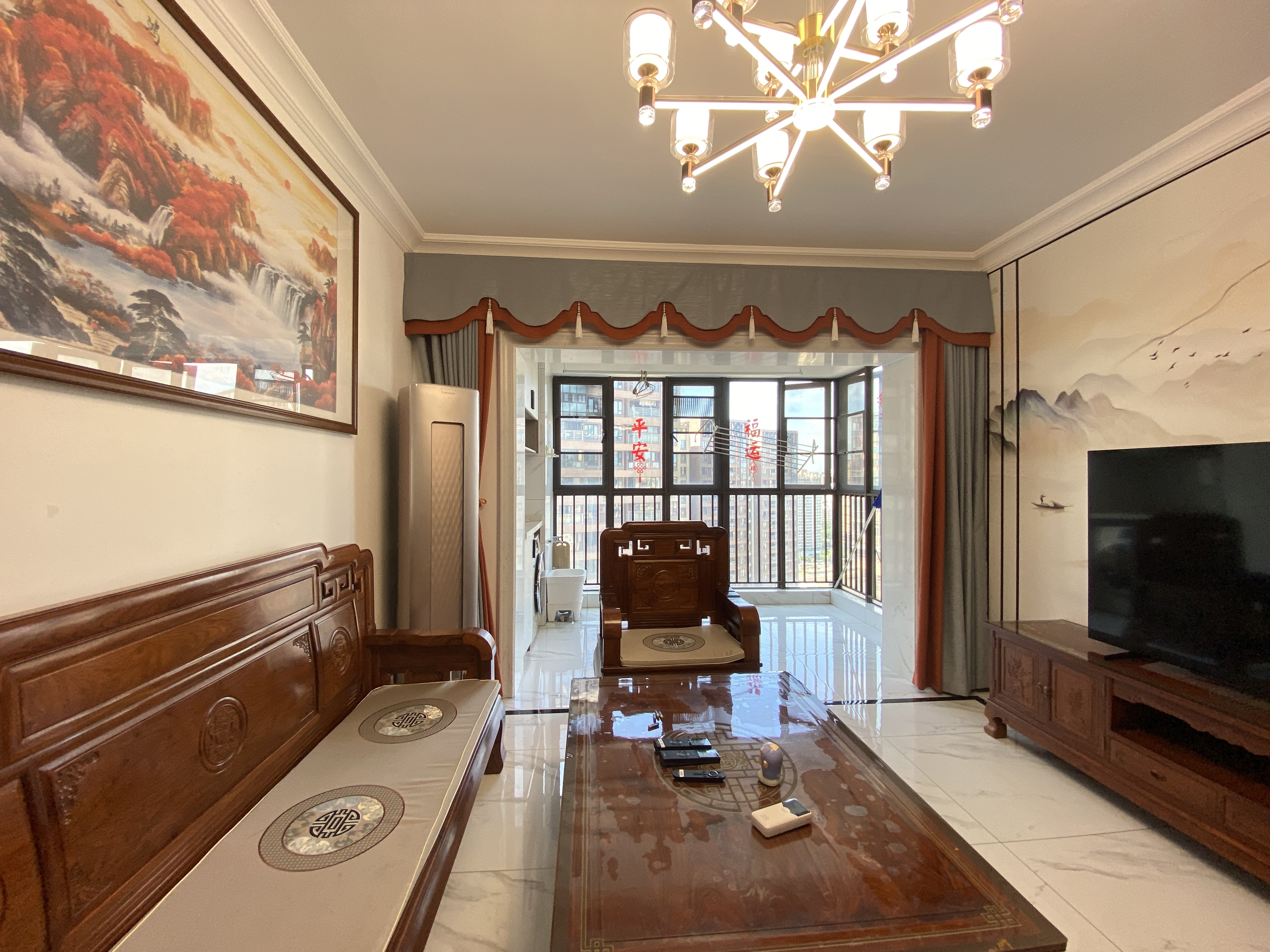 滨江海岸三期 3室2厅2卫 4200.0元/月 滨江海岸三期 3室2厅2卫 4200.0元/月室内图