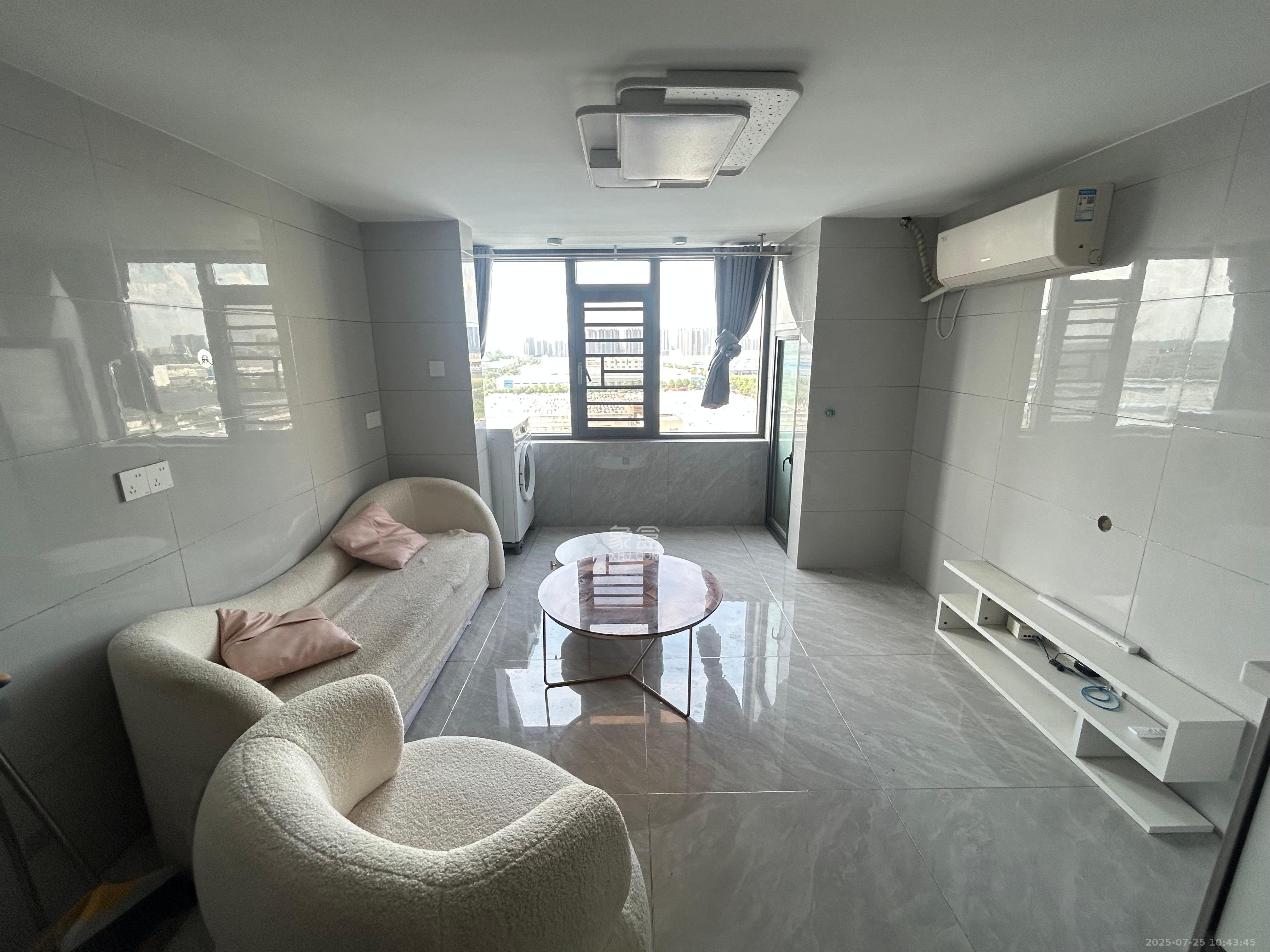 碧桂园星荟 1室1厅1卫 1500.0元/月 碧桂园星荟 1室1厅1卫 1500.0元/月室内图