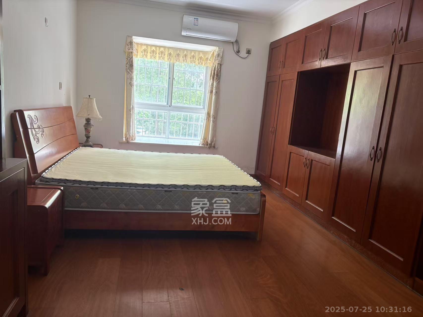 和馨园 4室2厅2卫 3000.0元/月 和馨园 4室2厅2卫 3000.0元/月室内图