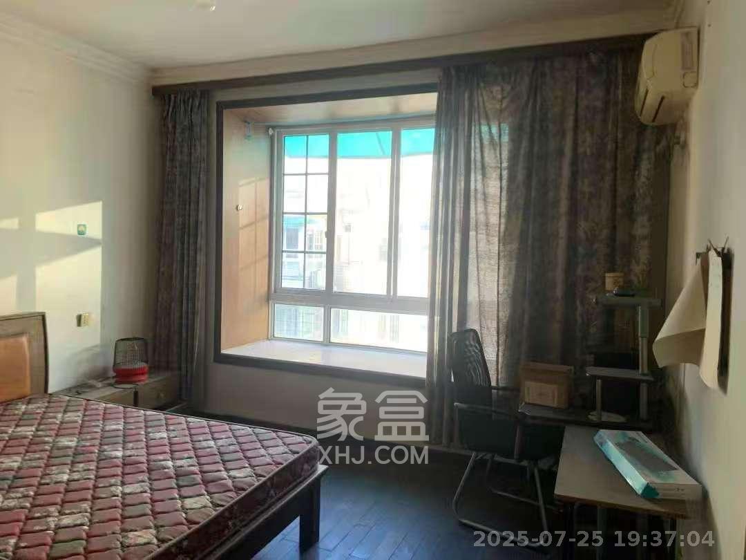 鑫天佳园 3室1厅2卫 1800.0元/月 鑫天佳园 3室1厅2卫 1800.0元/月室内图