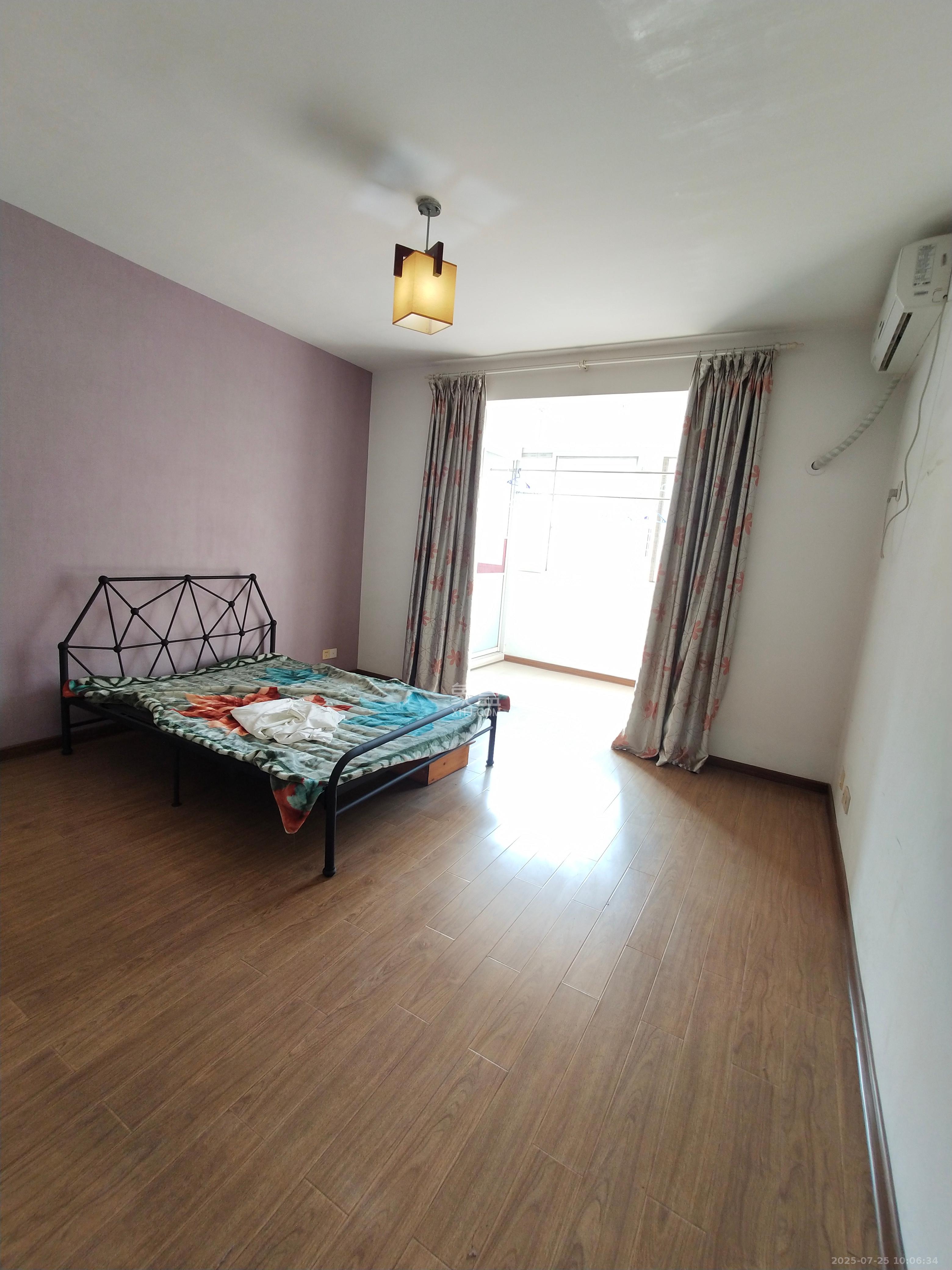 麓谷雅园 3室2厅1卫 2800.0元/月 麓谷雅园 3室2厅1卫 2800.0元/月室内图