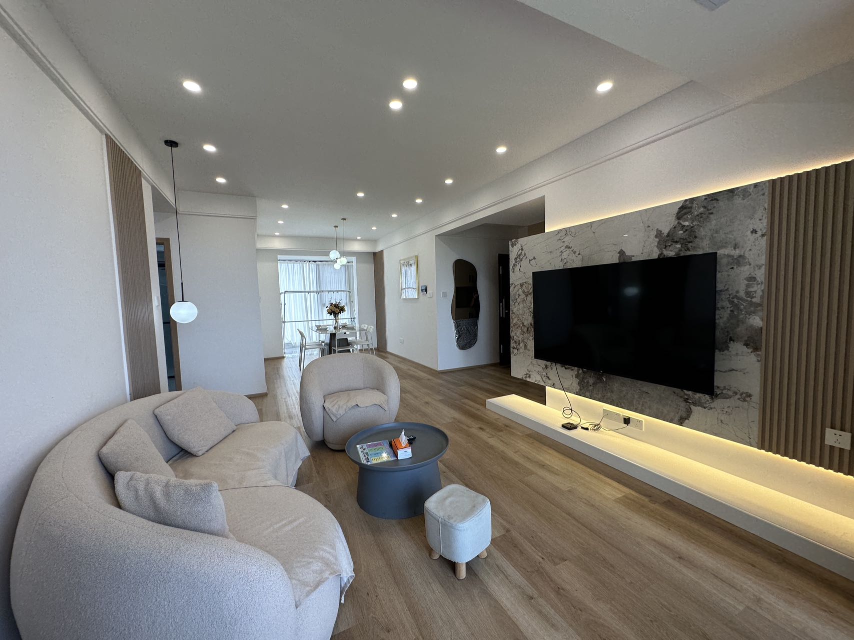 耀江西岸公馆 3室2厅1卫 3600.0元/月 耀江西岸公馆 3室2厅1卫 3600.0元/月室内图