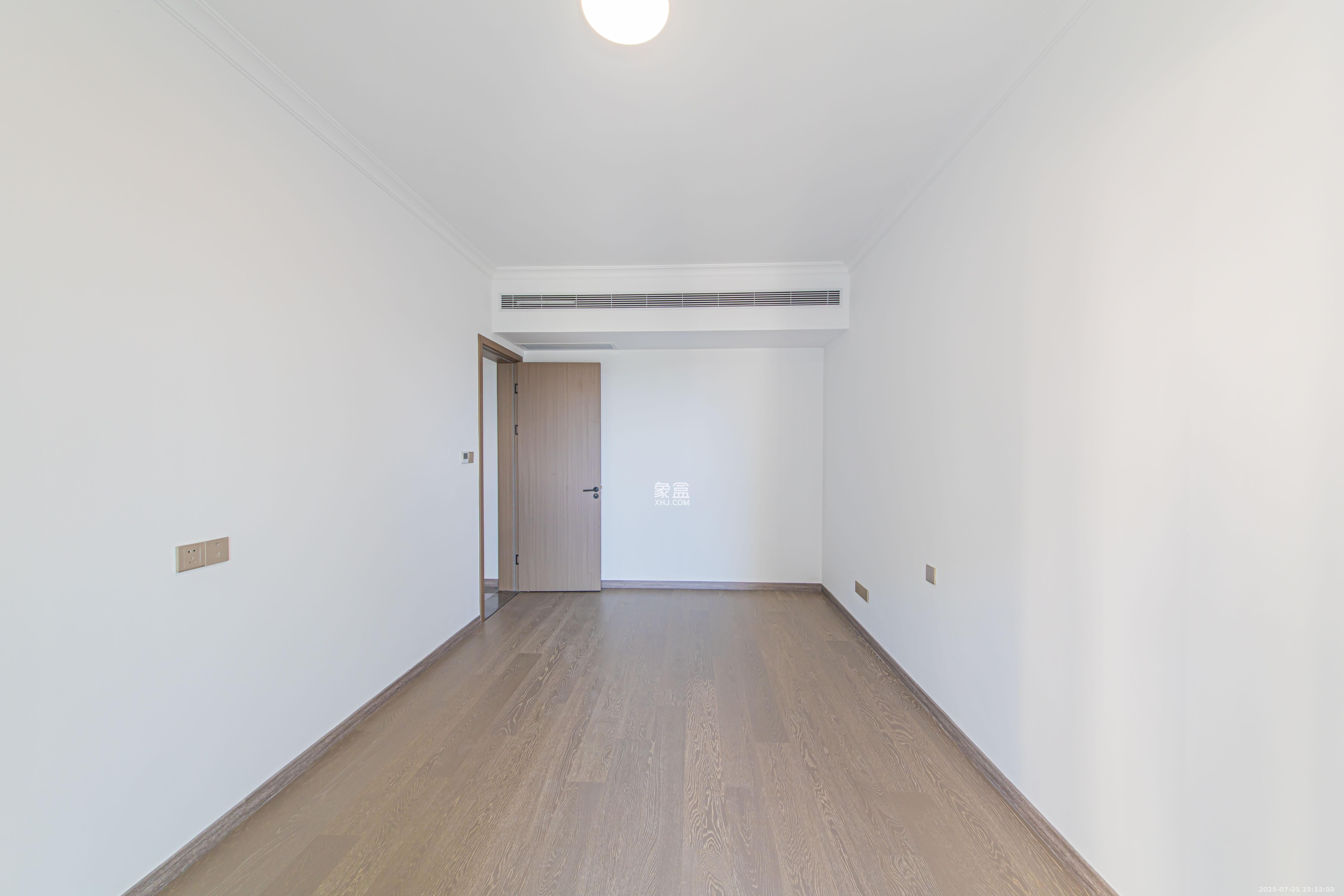 江悦和鸣  4室2厅2卫    6800.0元/月 江悦和鸣  4室2厅2卫    6800.0元/月室内图