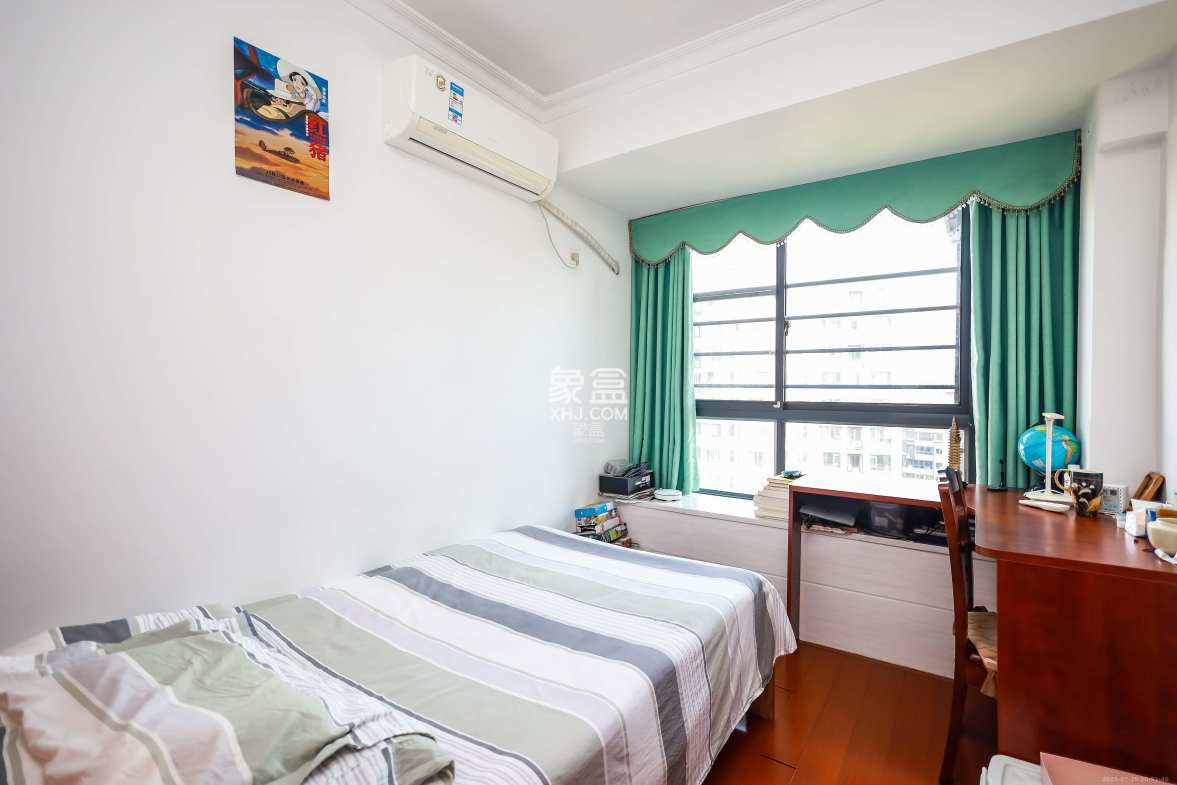 长房时代城 3室2厅1卫 95.0万 长房时代城 3室2厅1卫 95.0万卧室