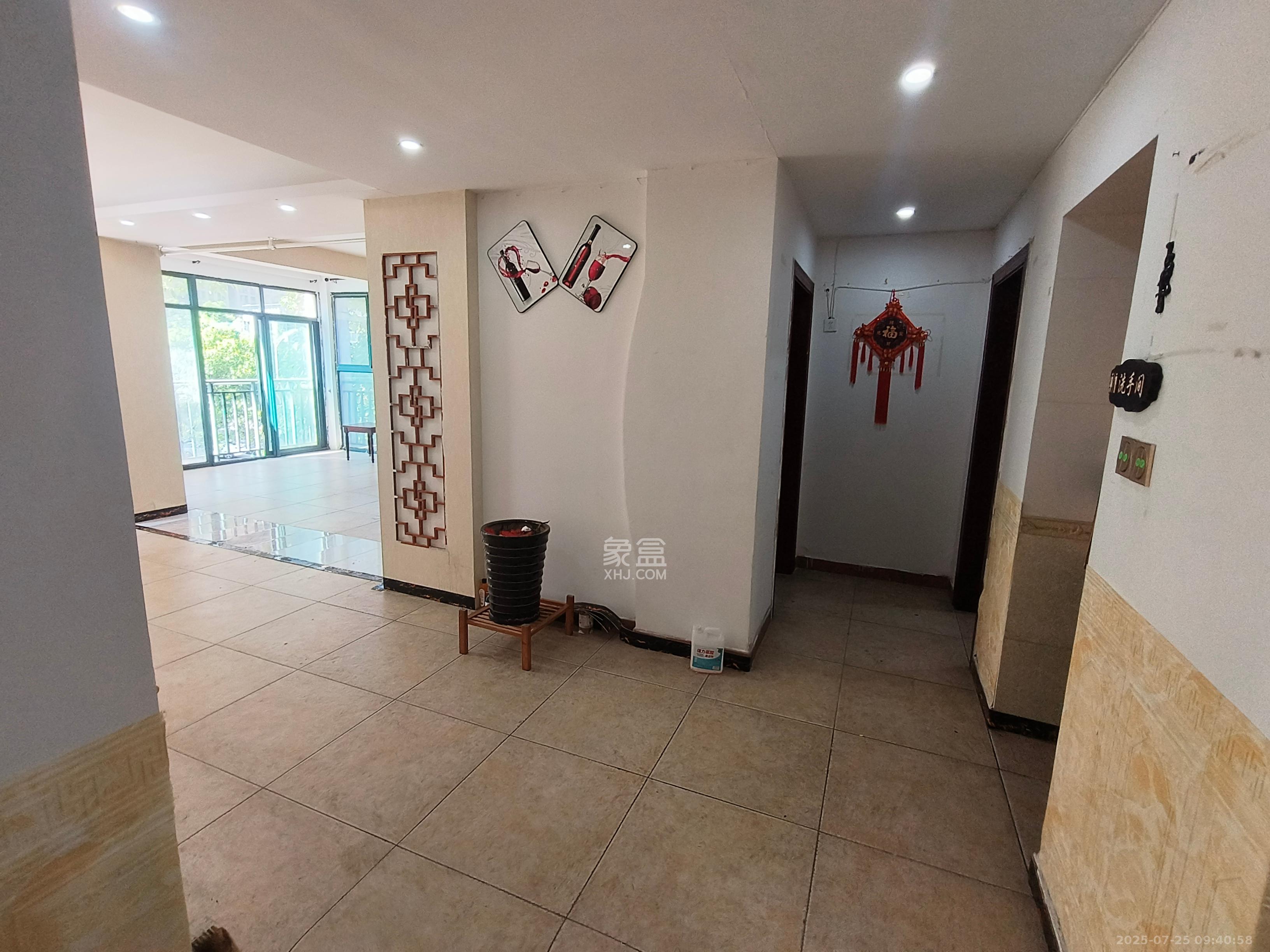 中江国际花城 3室2厅2卫 2800.0元/月 中江国际花城 3室2厅2卫 2800.0元/月室内图