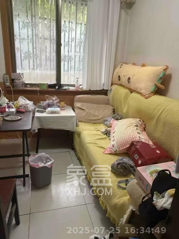牛婆塘社区  2室2厅2卫   1500.00元/月室内图1