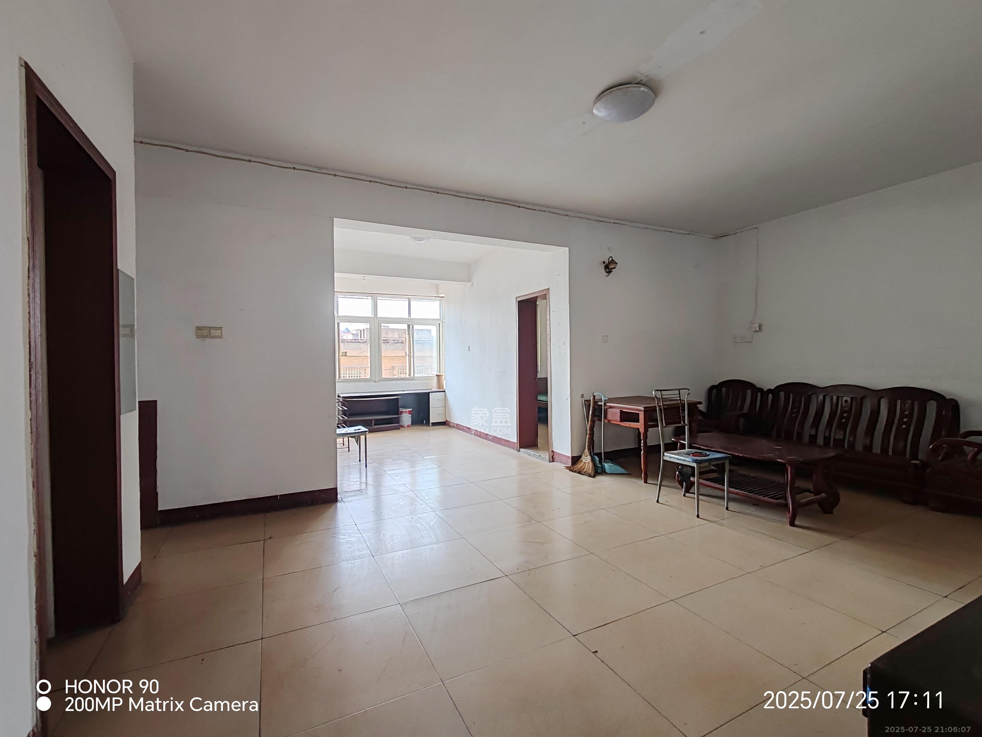 天韵家园 3室2厅1卫 1600.0元/月 天韵家园 3室2厅1卫 1600.0元/月室内图