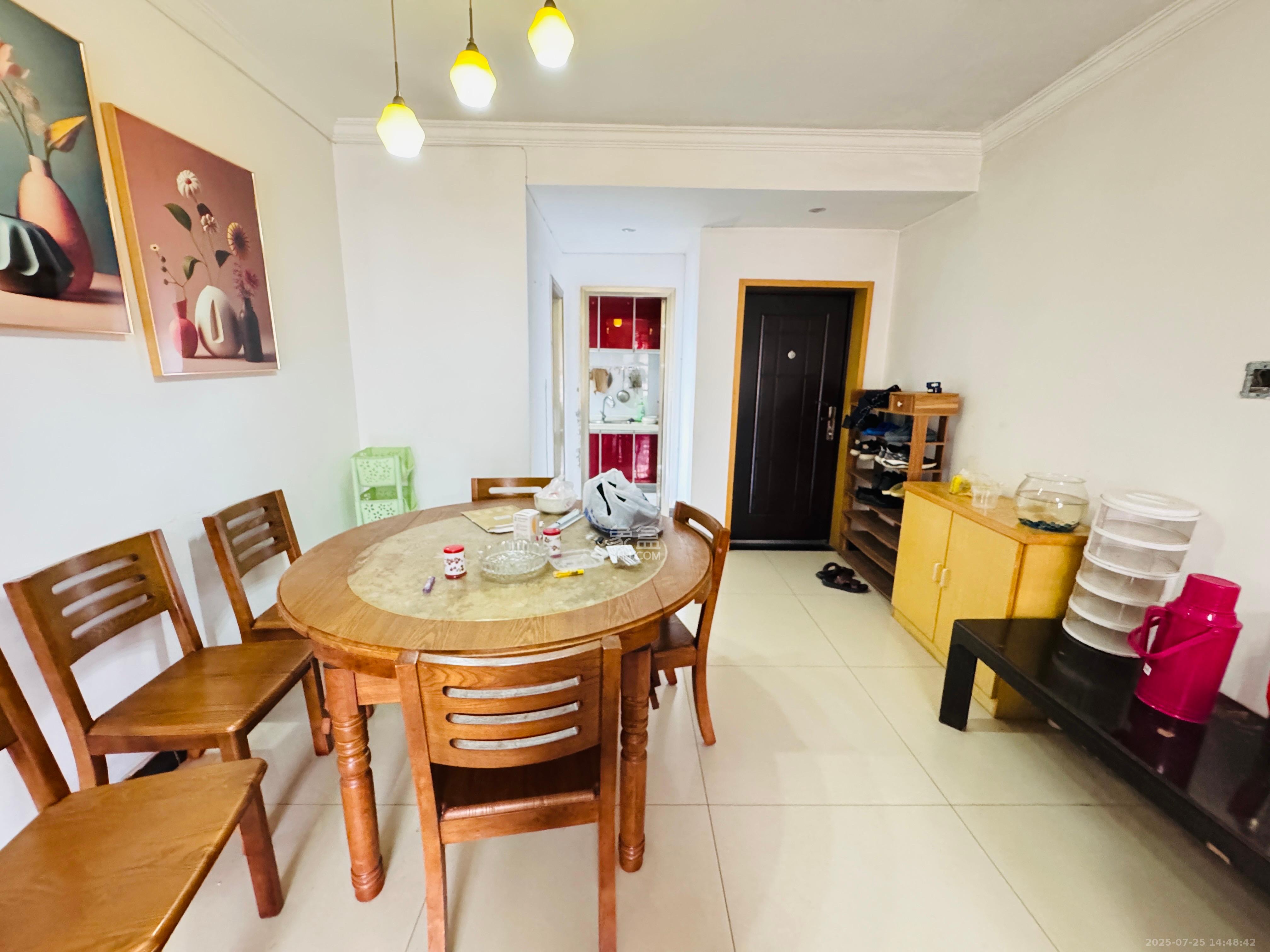 金碧文华 3室2厅1卫 1900.0元/月 金碧文华 3室2厅1卫 1900.0元/月室内图