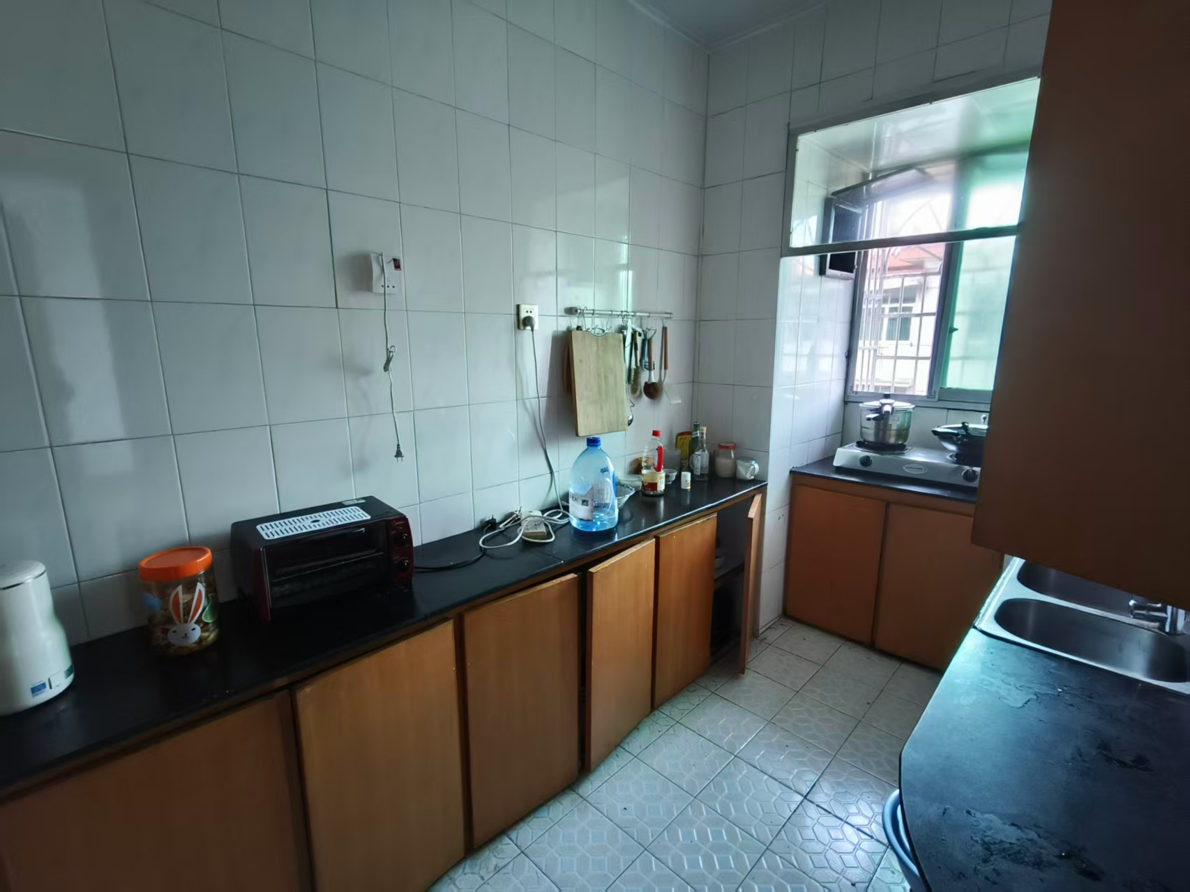 中心医院家属区 3室2厅1卫 1680.0元/月 中心医院家属区 3室2厅1卫 1680.0元/月室内图