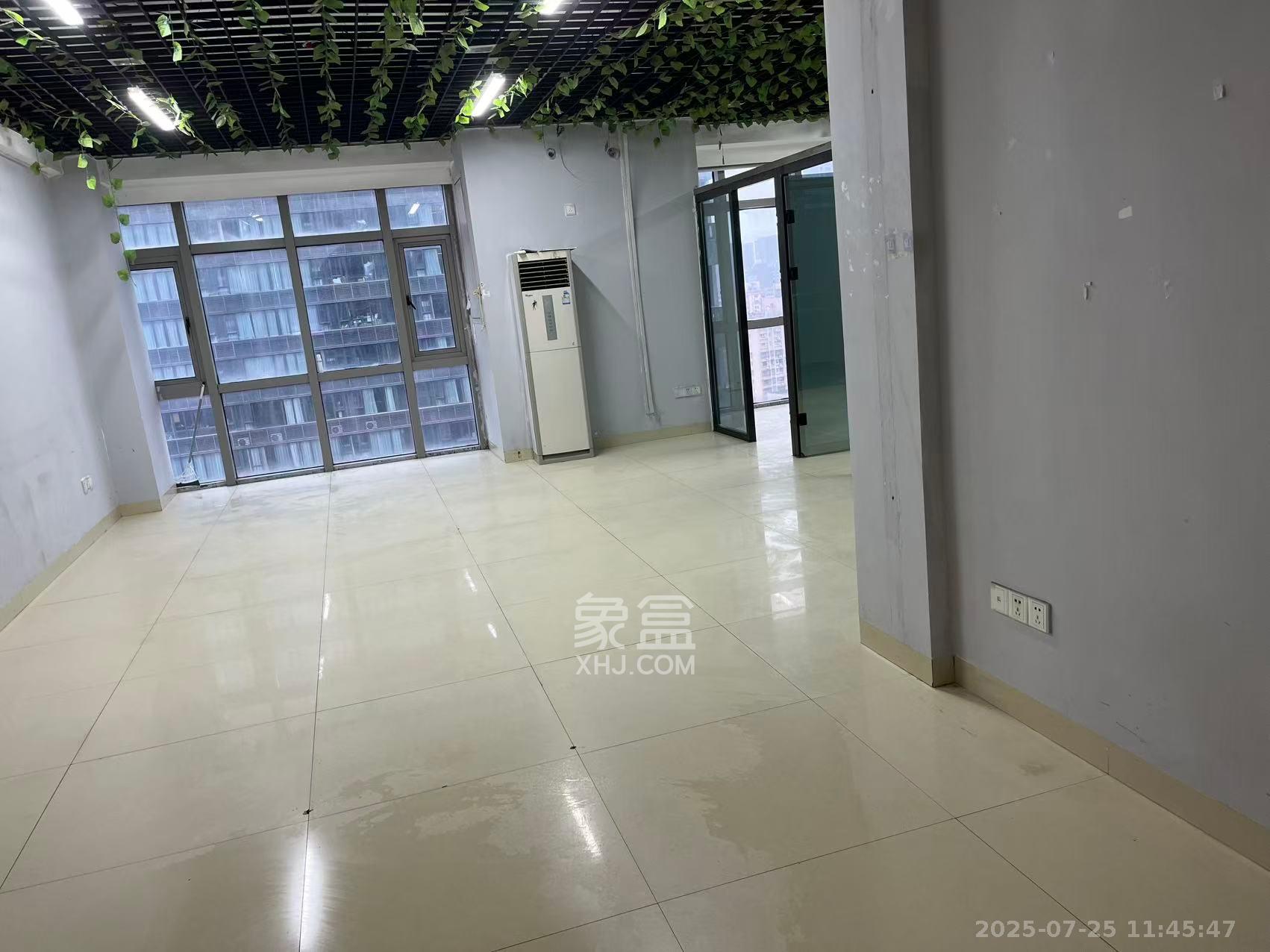 奥克斯广场  1室1厅1卫   4200.00元/月