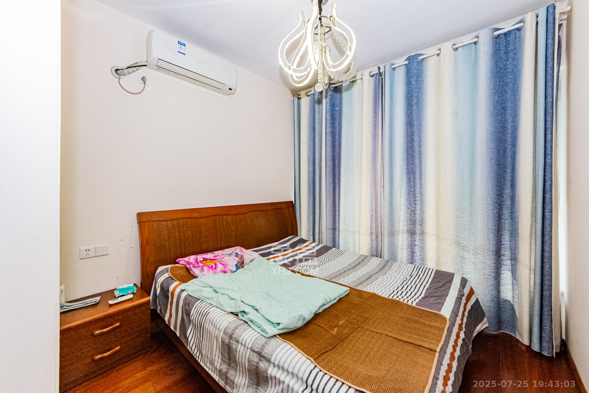 北辰三角洲D2区  3室2厅1卫    135.0万 北辰三角洲D2区  3室2厅1卫    135.0万卧室