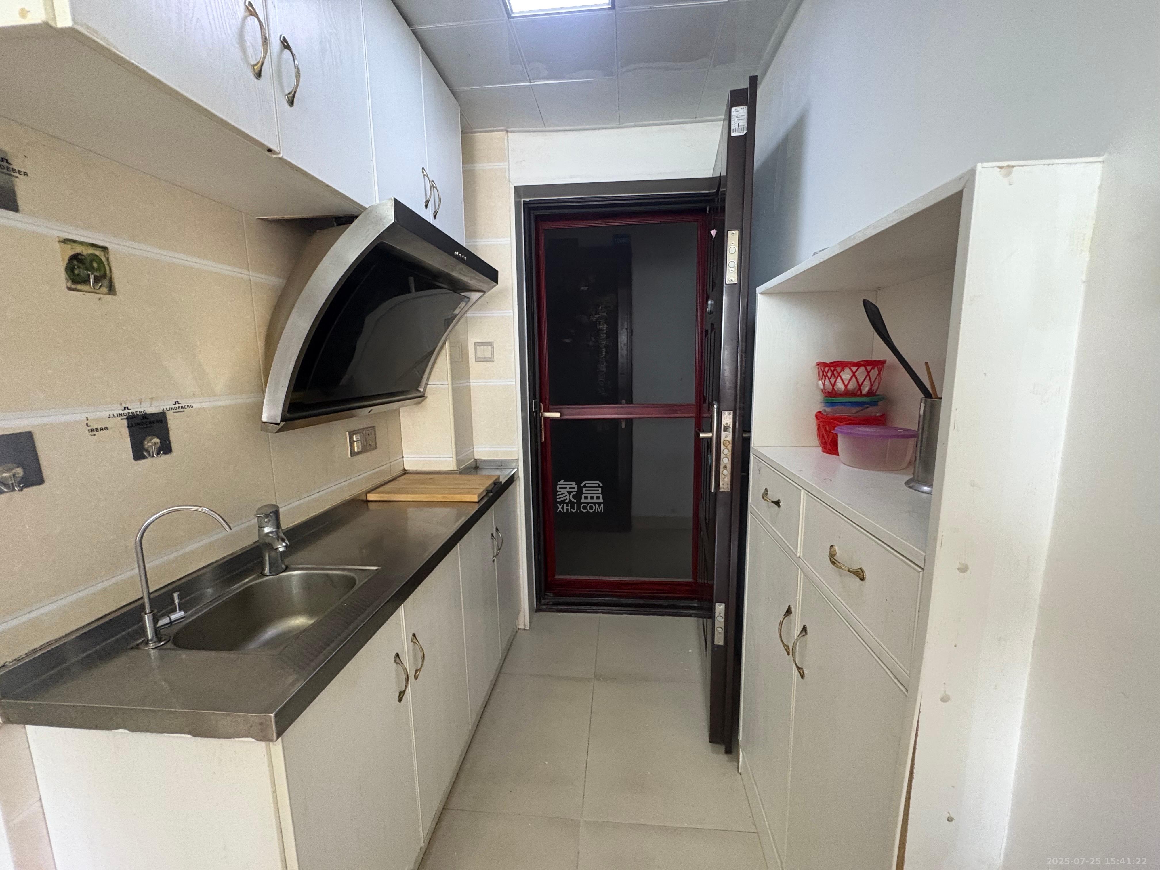 松雅轩(埃克斯社区)  1室1厅1卫    1200.0元/月 松雅轩(埃克斯社区)  1室1厅1卫    1200.0元/月室内图