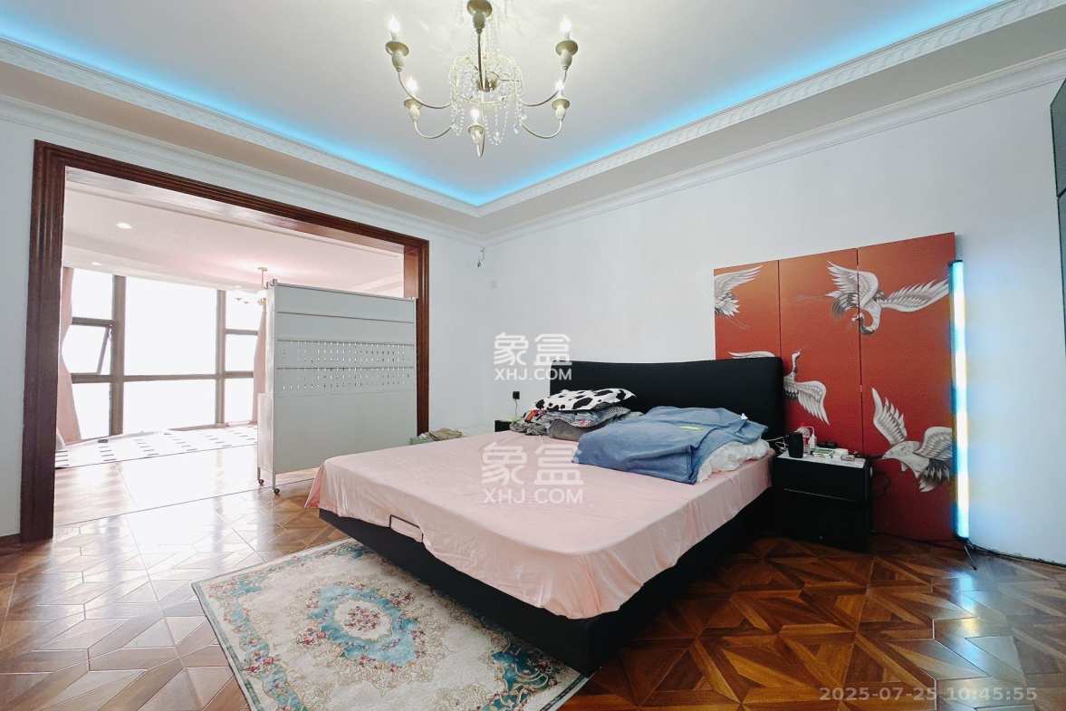 湘江世纪城富湾国际 4室2厅2卫 12000.00元/月 湘江世纪城富湾国际 4室2厅2卫 12000.00元/月室内图