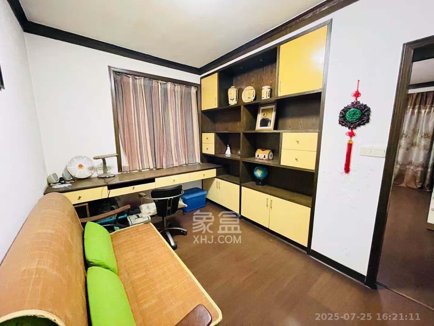 富绿新村 2室2厅1卫 1500.0元/月 富绿新村 2室2厅1卫 1500.0元/月室内图