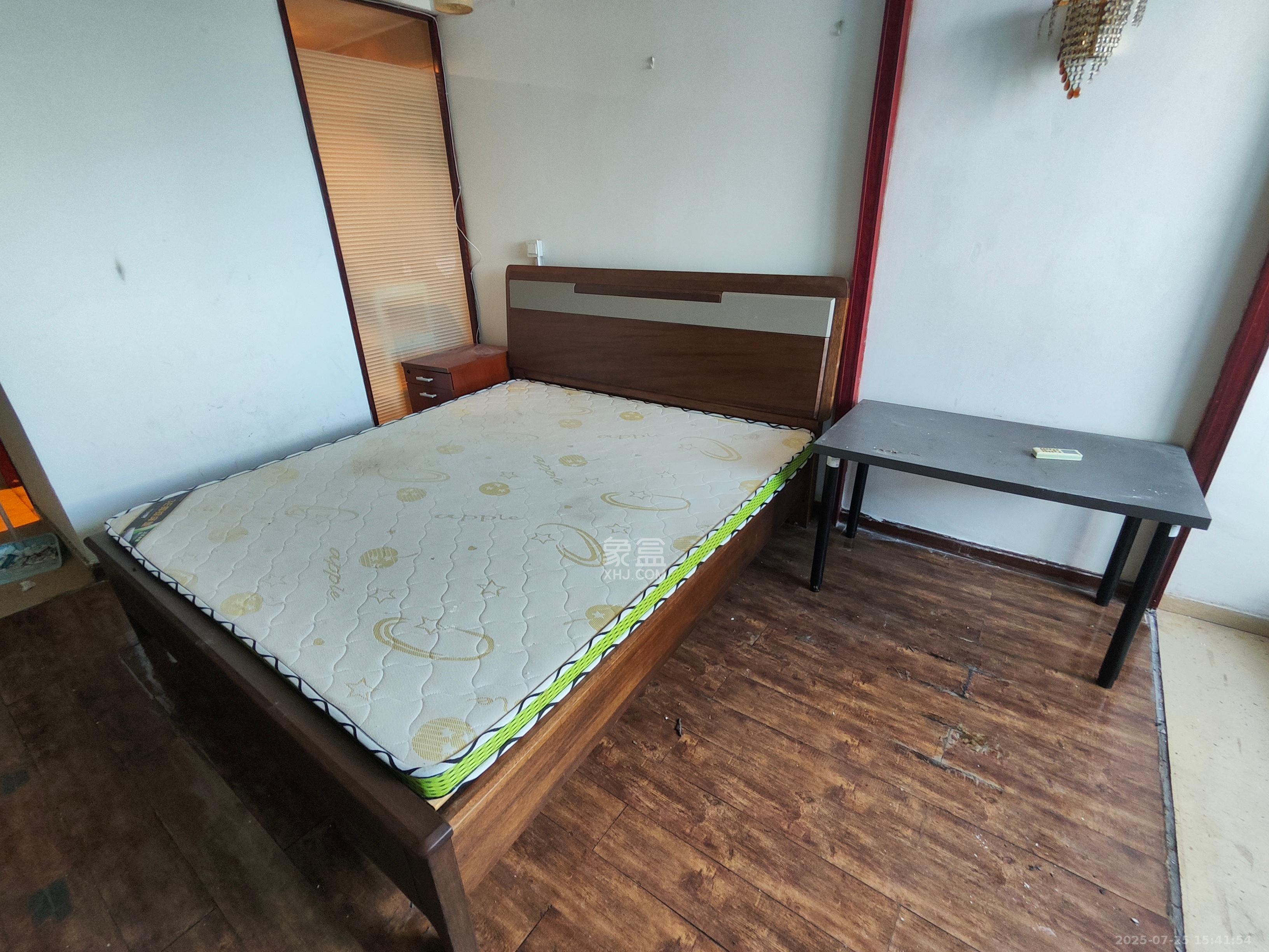 博林金谷  1室1厅1卫    1300.0元/月 博林金谷  1室1厅1卫    1300.0元/月室内图1