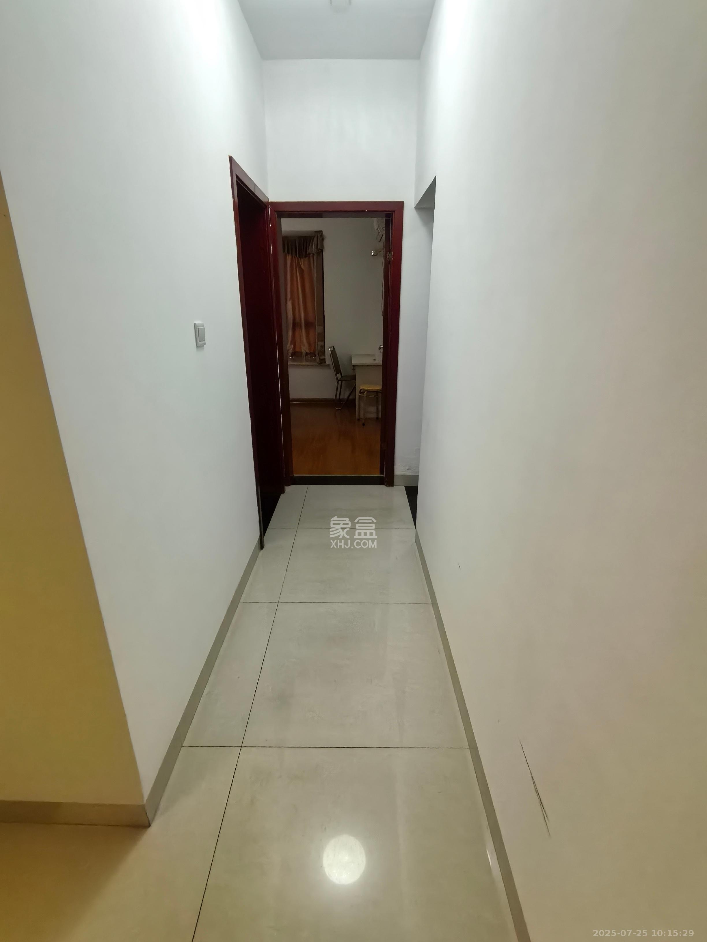 景上鑫苑 3室2厅1卫 1500.0元/月 景上鑫苑 3室2厅1卫 1500.0元/月室内图