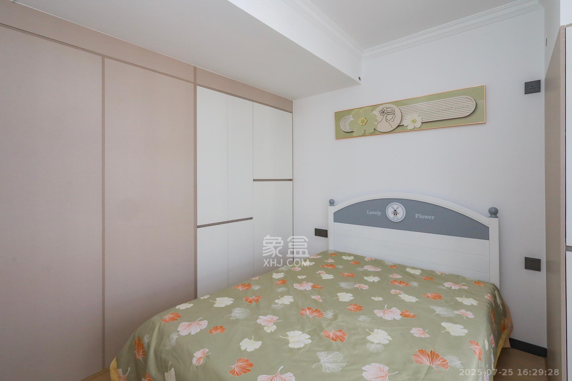 谷山乐园三期  3室2厅1卫    59.8万 谷山乐园三期  3室2厅1卫    59.8万卧室