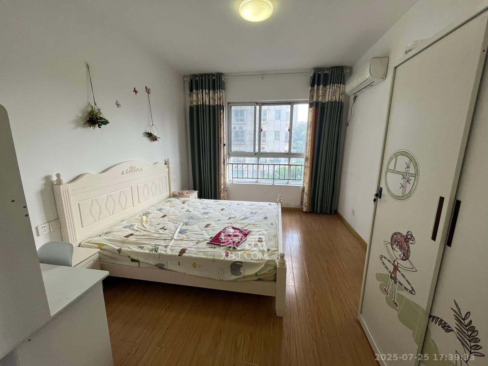 华雅花园  3室2厅2卫   3680.00元/月室内图