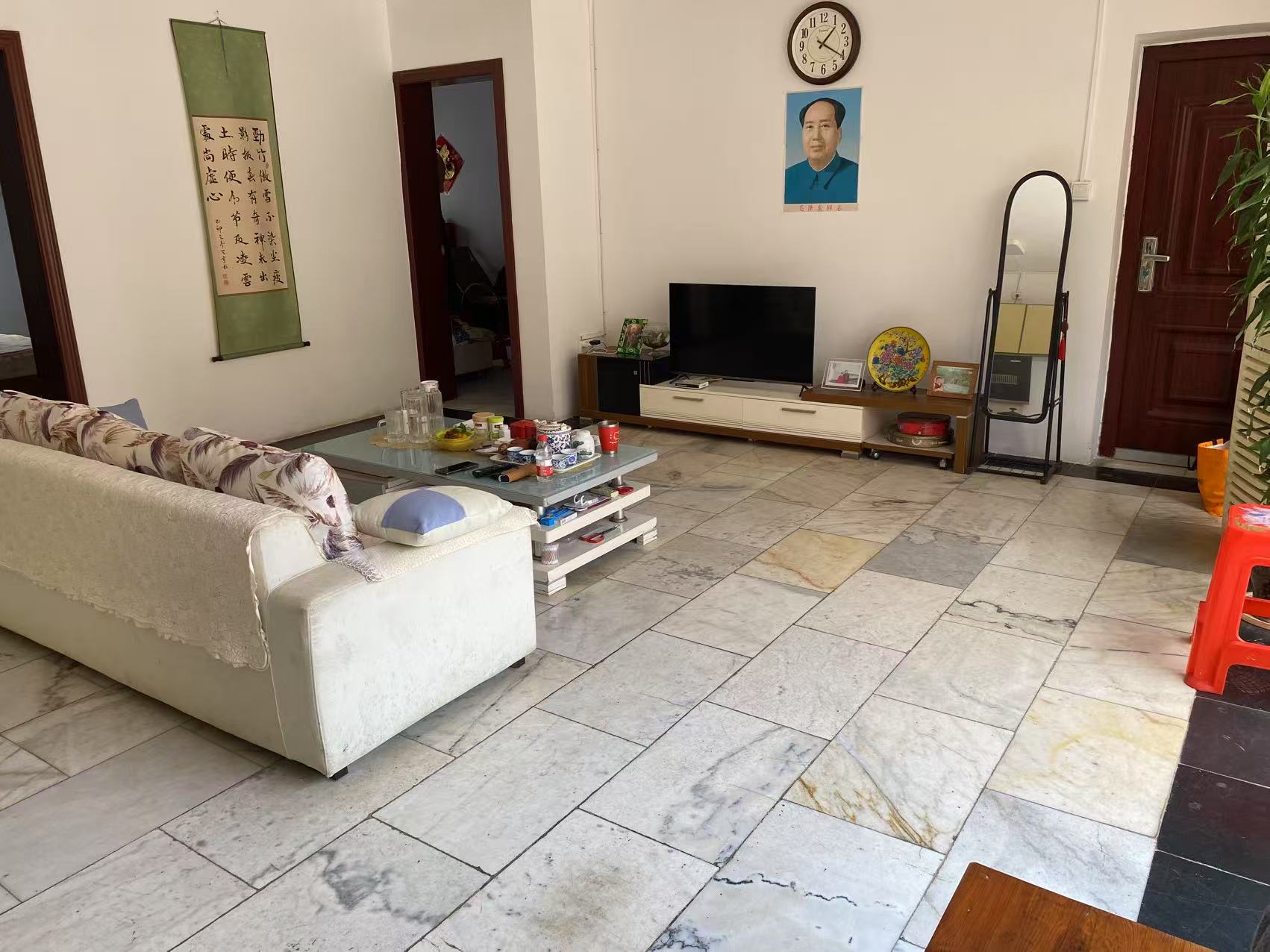 怡昌花园 3室2厅1卫 126.0万 怡昌花园 3室2厅1卫 126.0万客厅