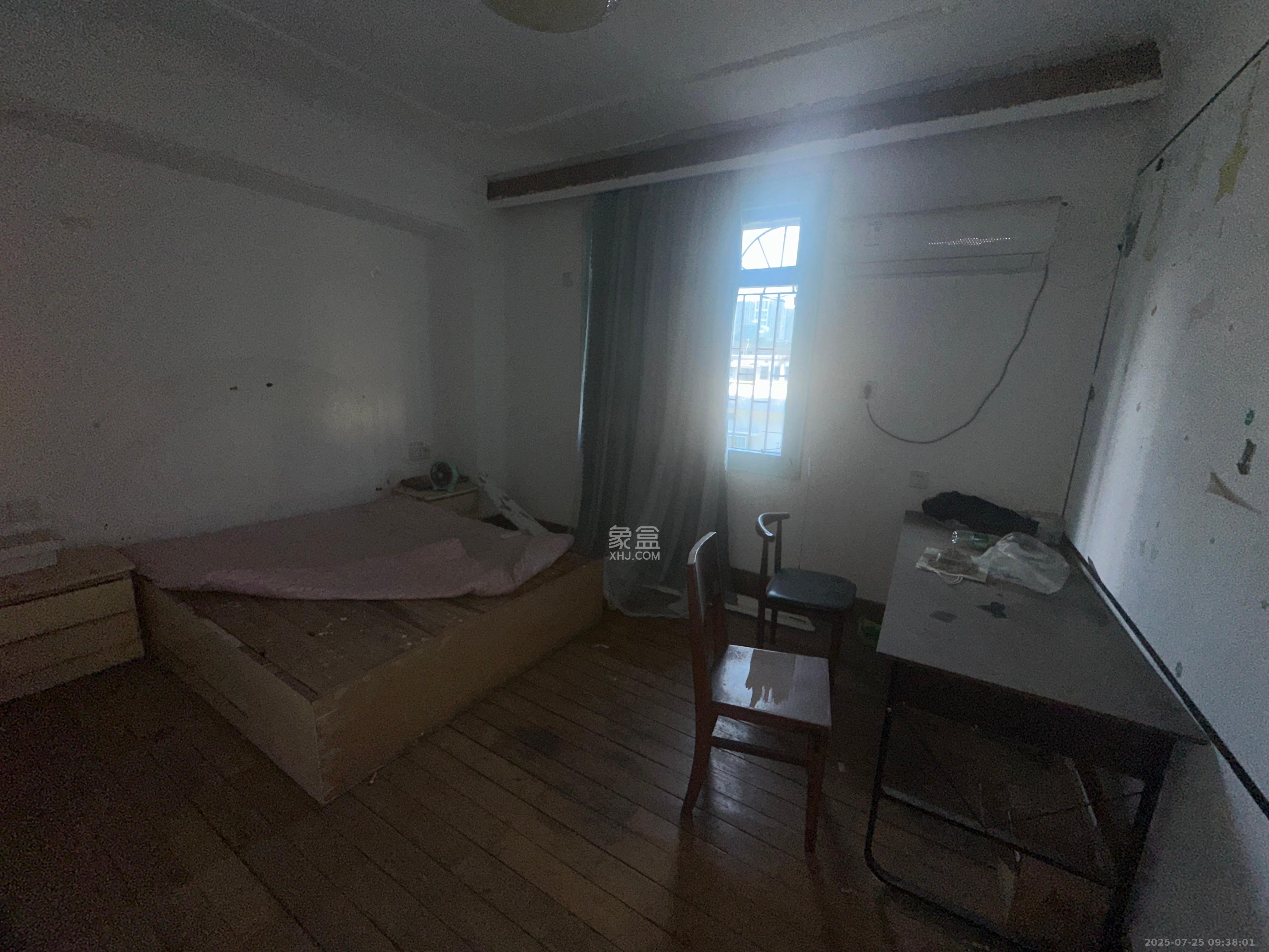 向韶村 3室1厅1卫 1200.0元/月 向韶村 3室1厅1卫 1200.0元/月室内图