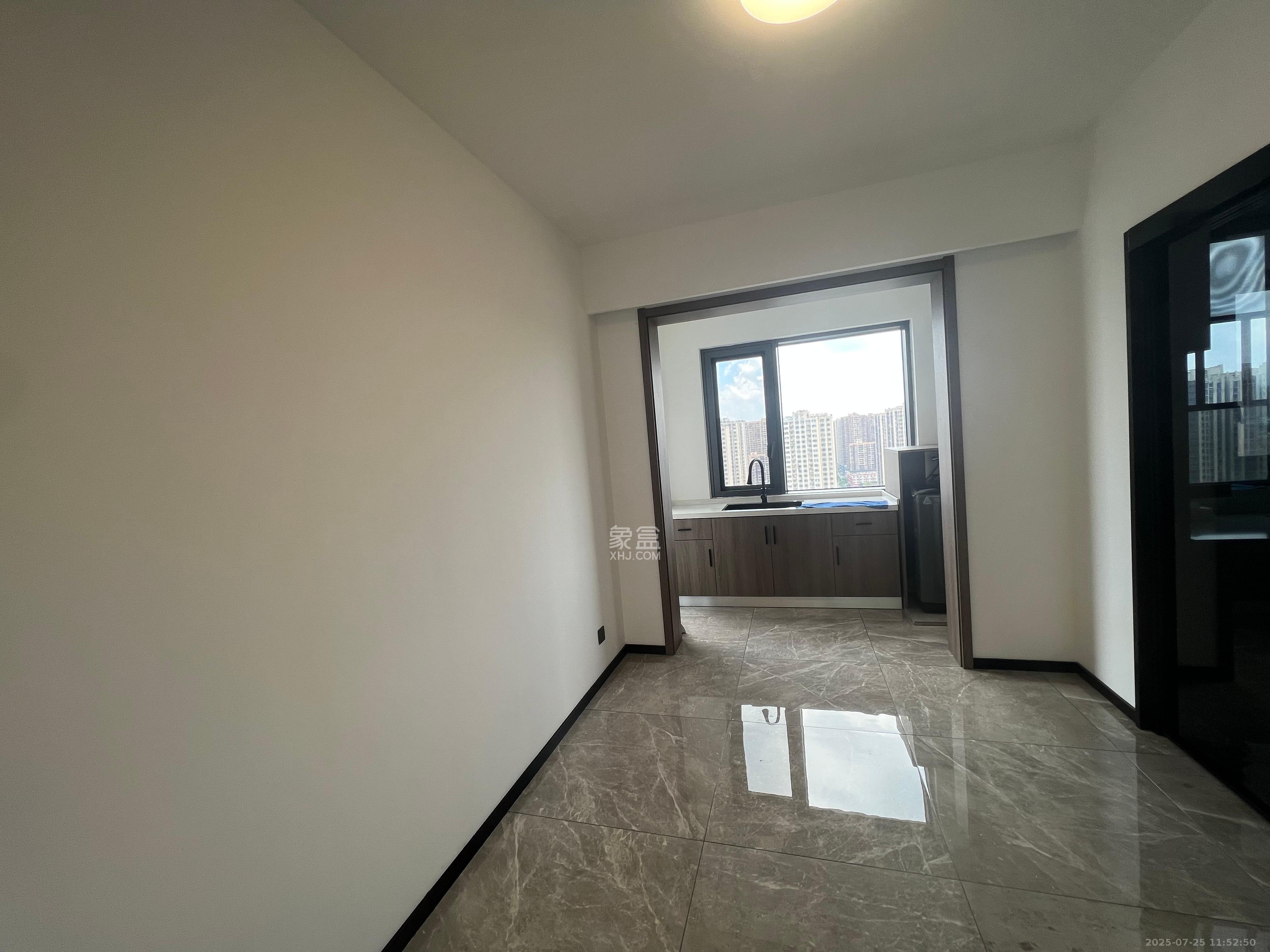 欣利梅溪左岸  4室2厅1卫    3800.0元/月室内图