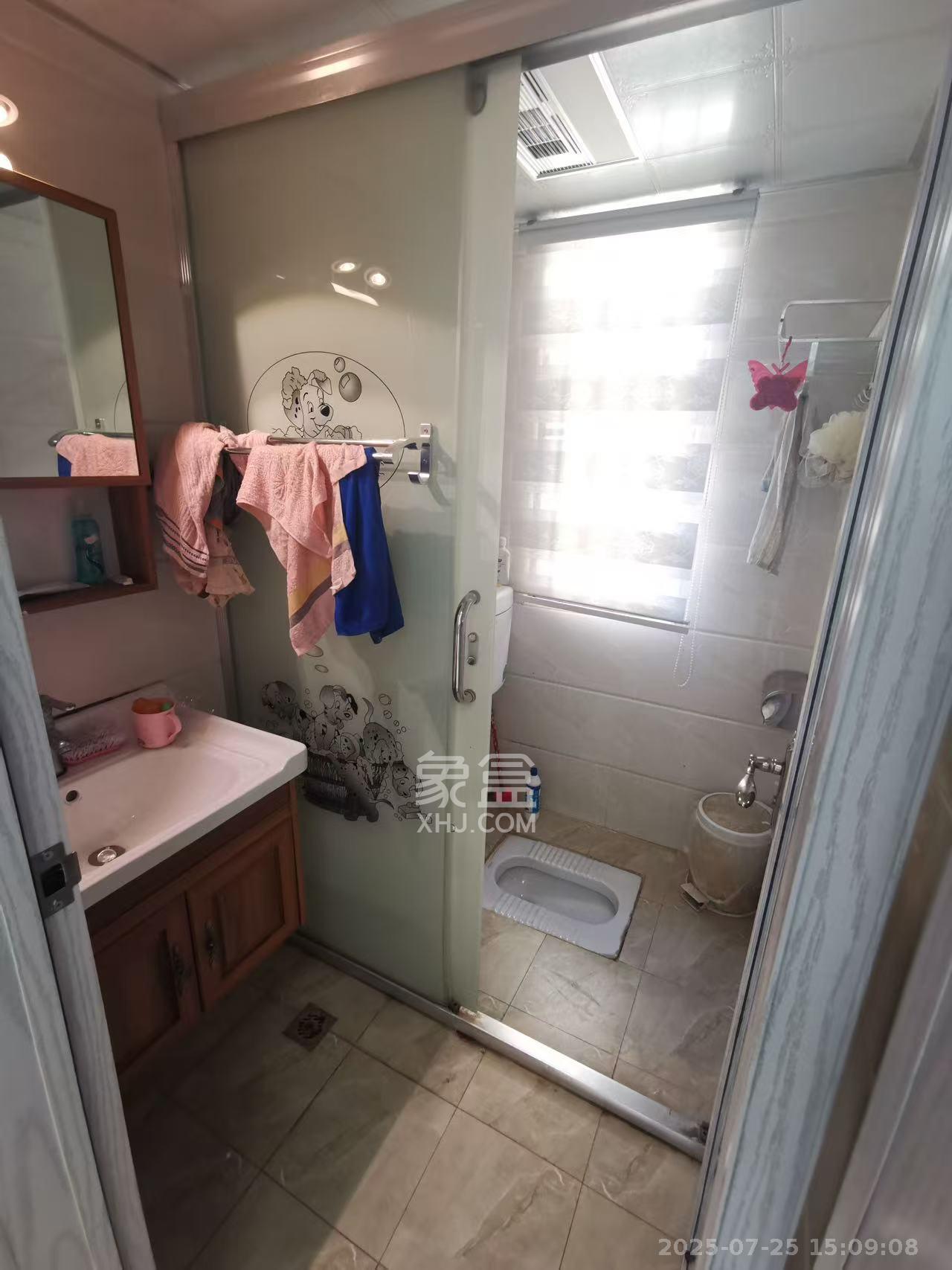 天麓尚层 2室2厅1卫 2200.0元/月 天麓尚层 2室2厅1卫 2200.0元/月室内图