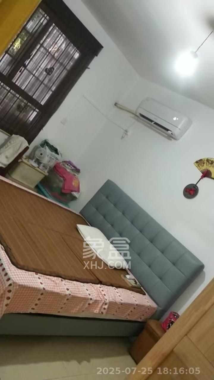 曙光小区  2室1厅1卫    1800.0元/月 曙光小区  2室1厅1卫    1800.0元/月