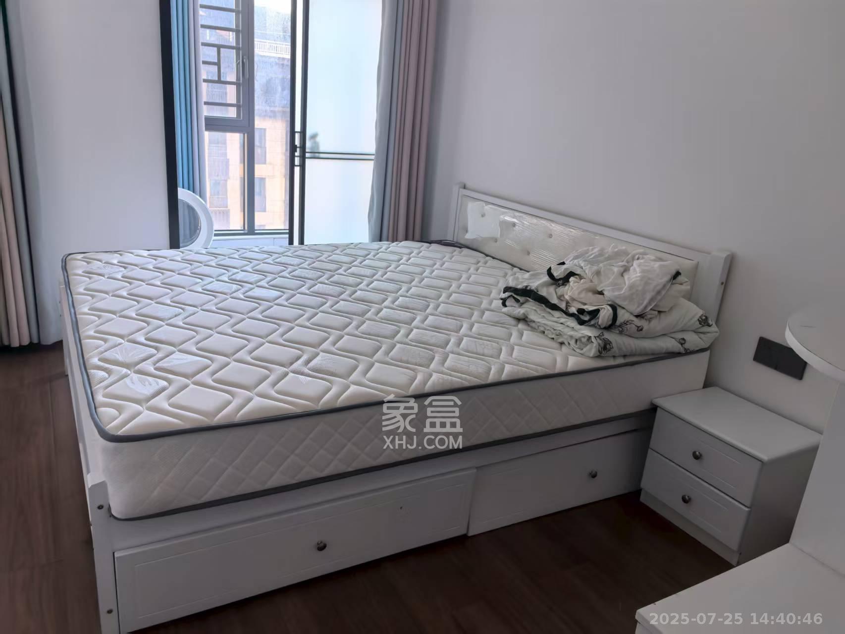 澳海望洲府  3室2厅2卫   2100.00元/月室内图