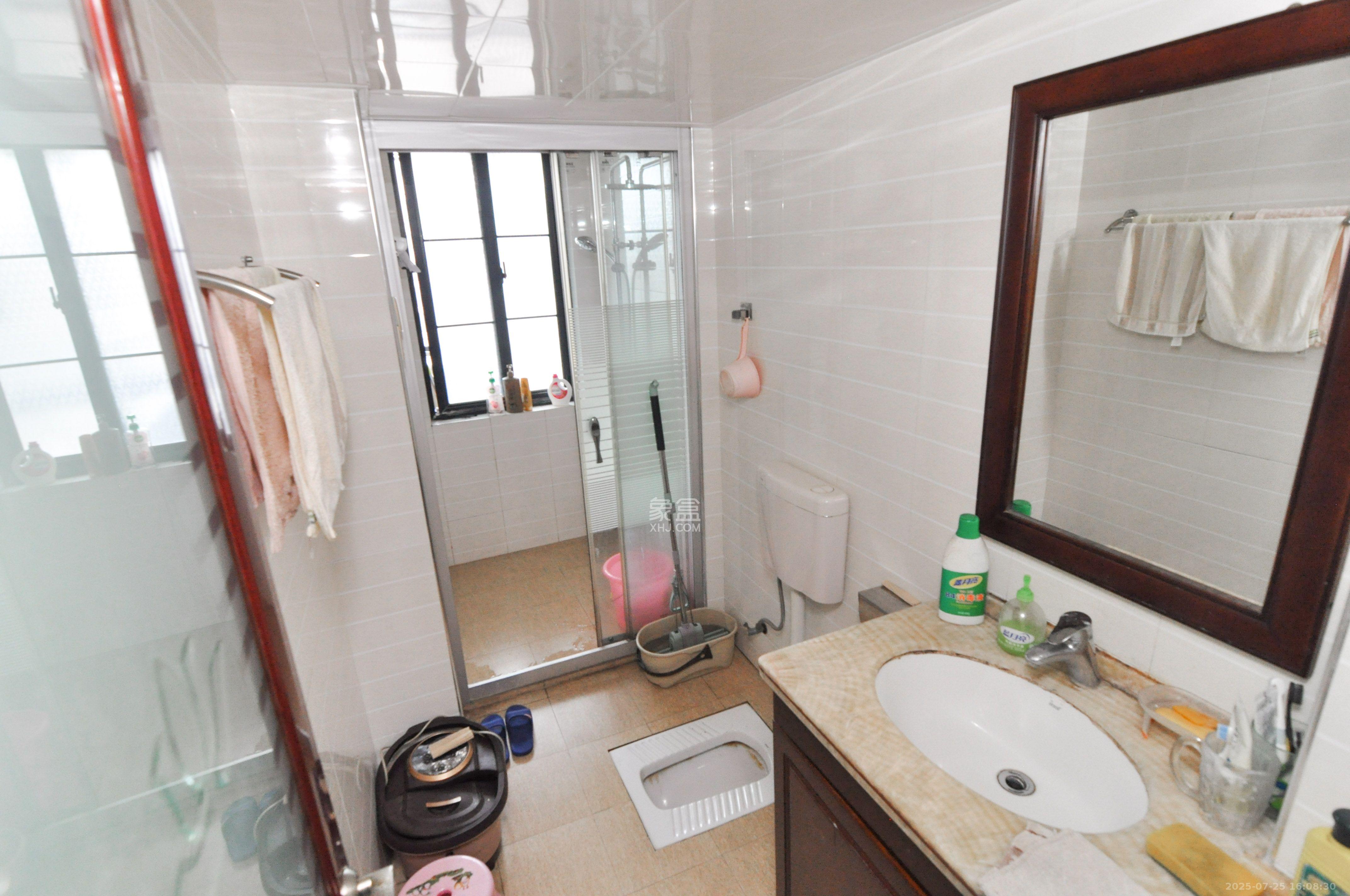 沁园春御院  3室2厅2卫    3500.0元/月室内图