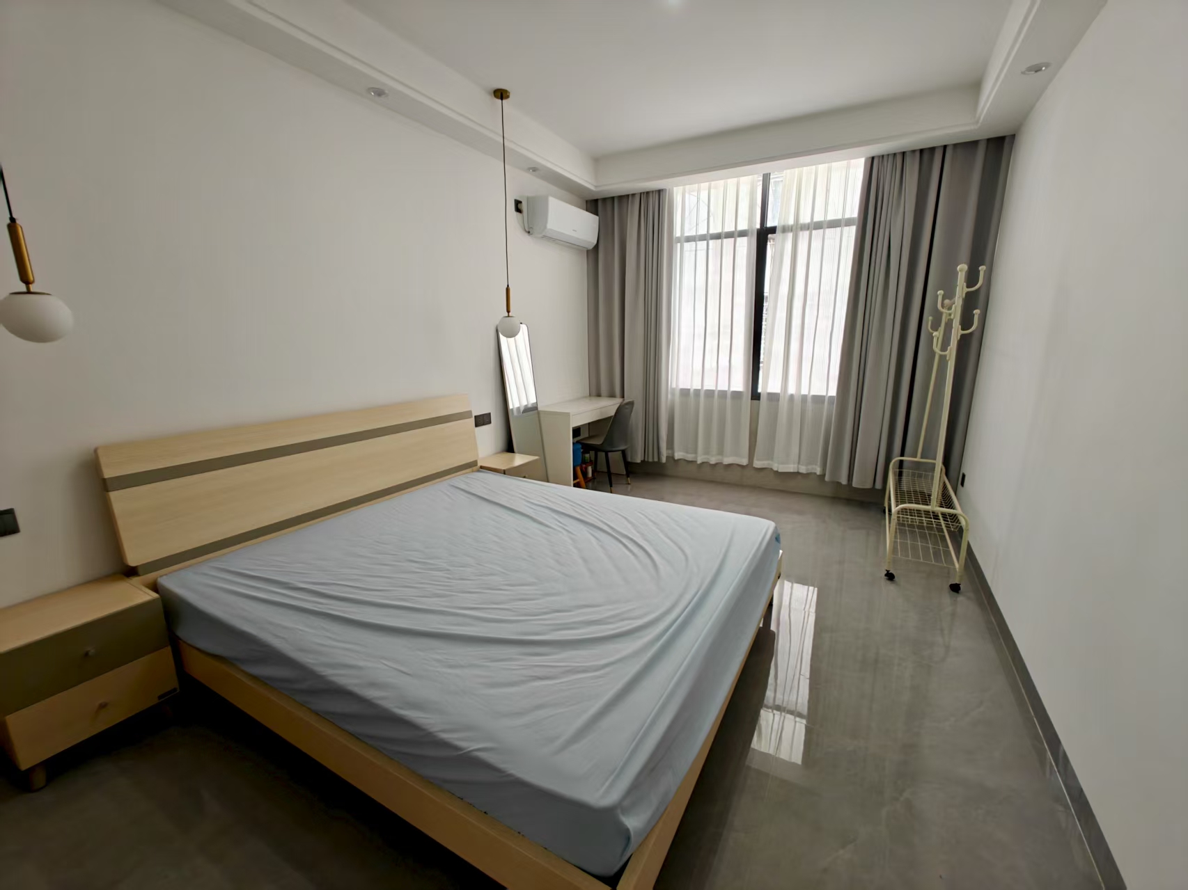 湘江南路47号  1室1厅1卫   1200.00元/月室内图