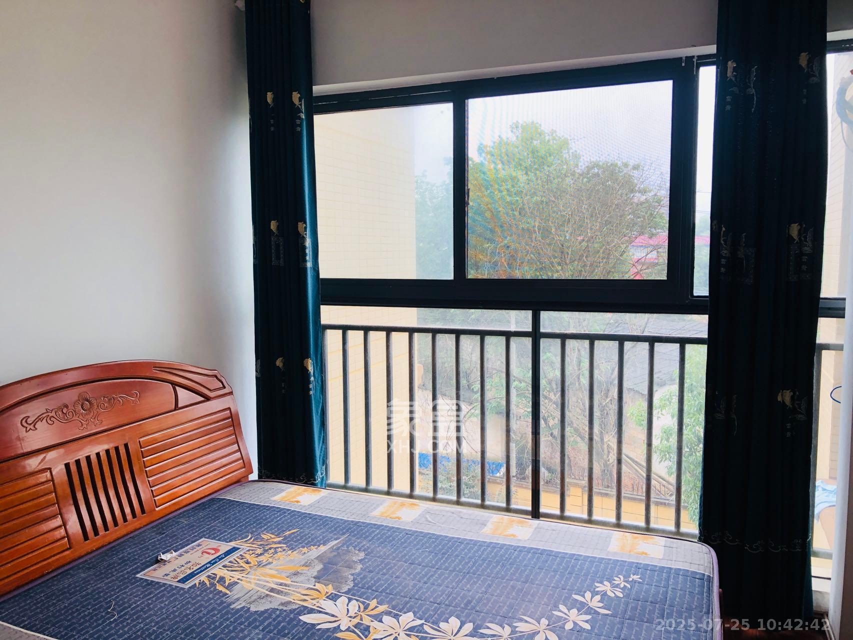 中建芙蓉嘉苑 3室2厅2卫 2000.0元/月 中建芙蓉嘉苑 3室2厅2卫 2000.0元/月室内图