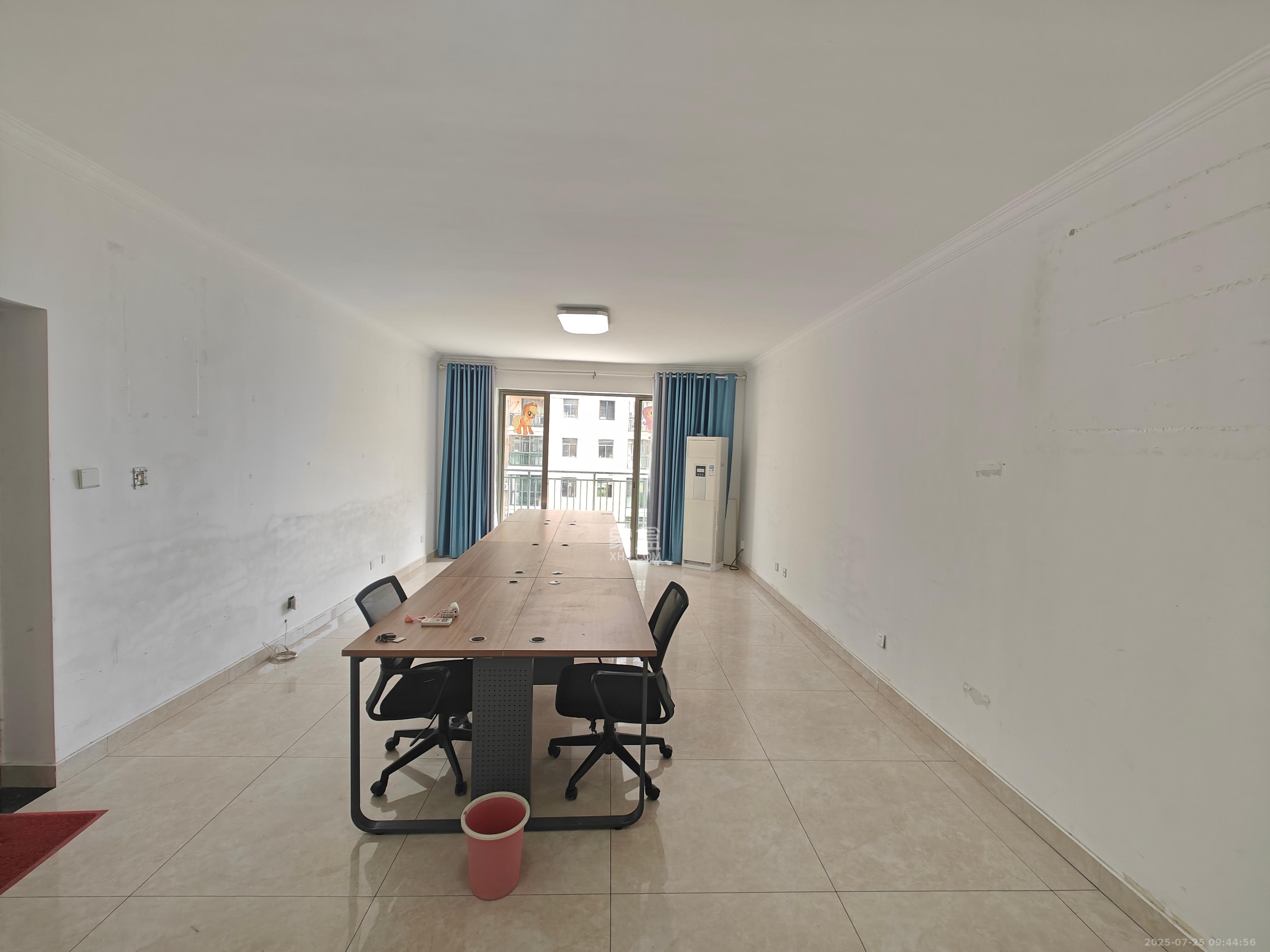 锦湘国际星城二期(锦雅苑)  3室2厅2卫    3000.0元/月 锦湘国际星城二期(锦雅苑)  3室2厅2卫    3000.0元/月