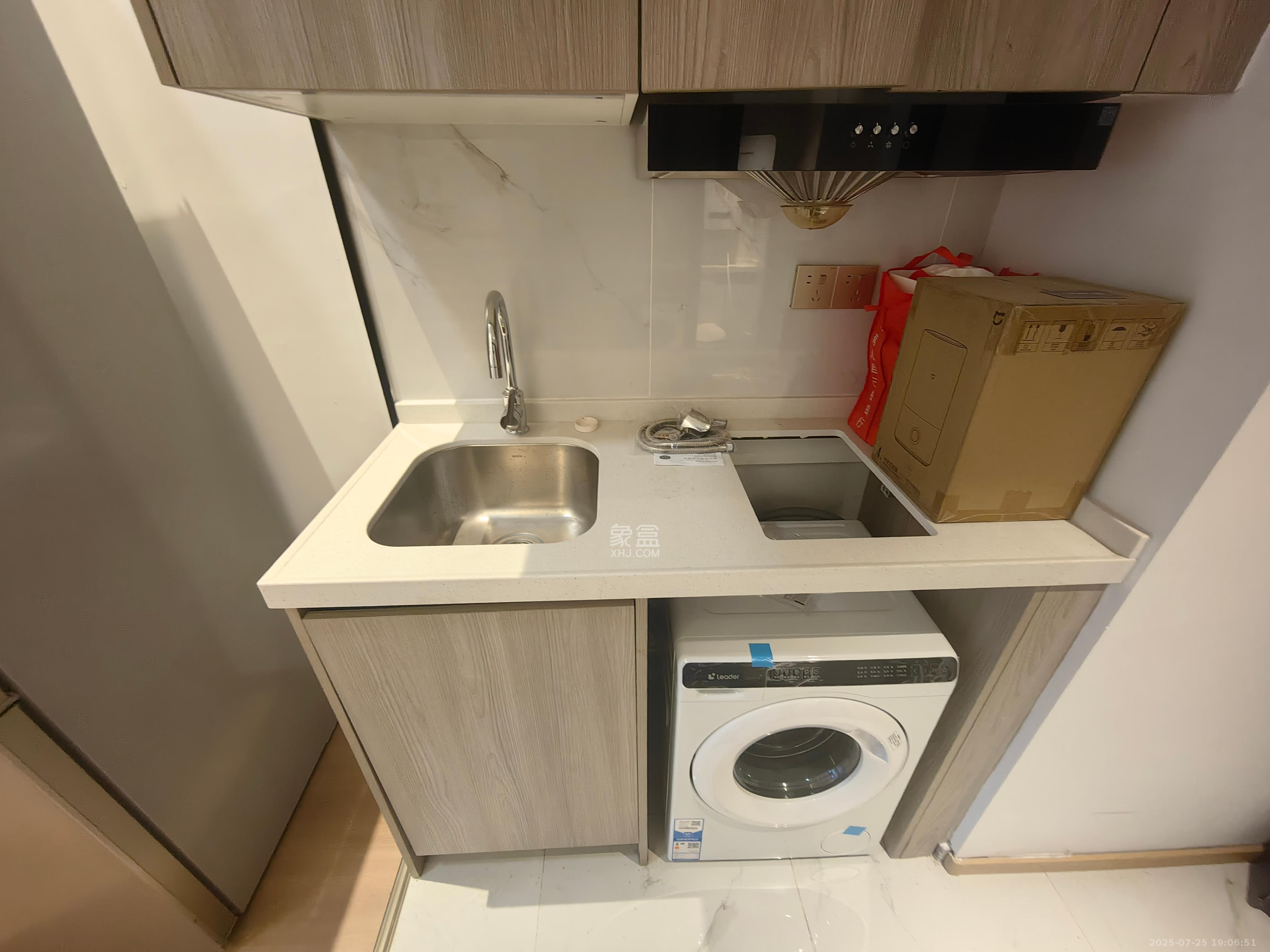 正荣梅溪紫阙台  2室1厅1卫    2200.0元/月 正荣梅溪紫阙台  2室1厅1卫    2200.0元/月室内图