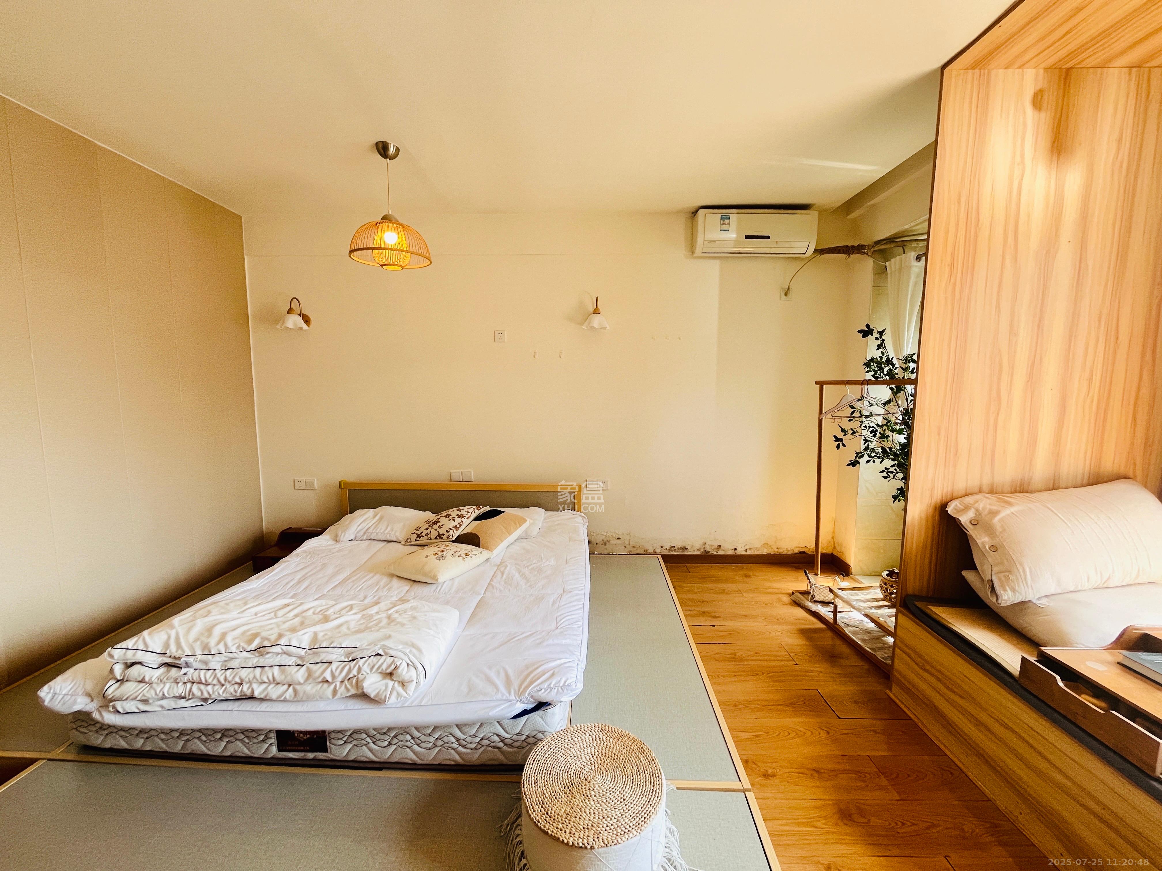 江岸丽都(江与城) 1室0厅1卫 2600.0元/月 江岸丽都(江与城) 1室0厅1卫 2600.0元/月室内图