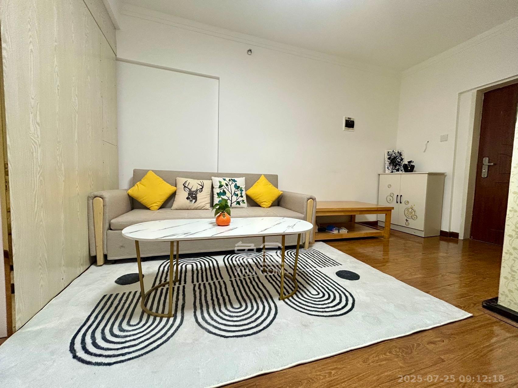 兰卡威国际 1室1厅1卫 1700.0元/月 兰卡威国际 1室1厅1卫 1700.0元/月室内图